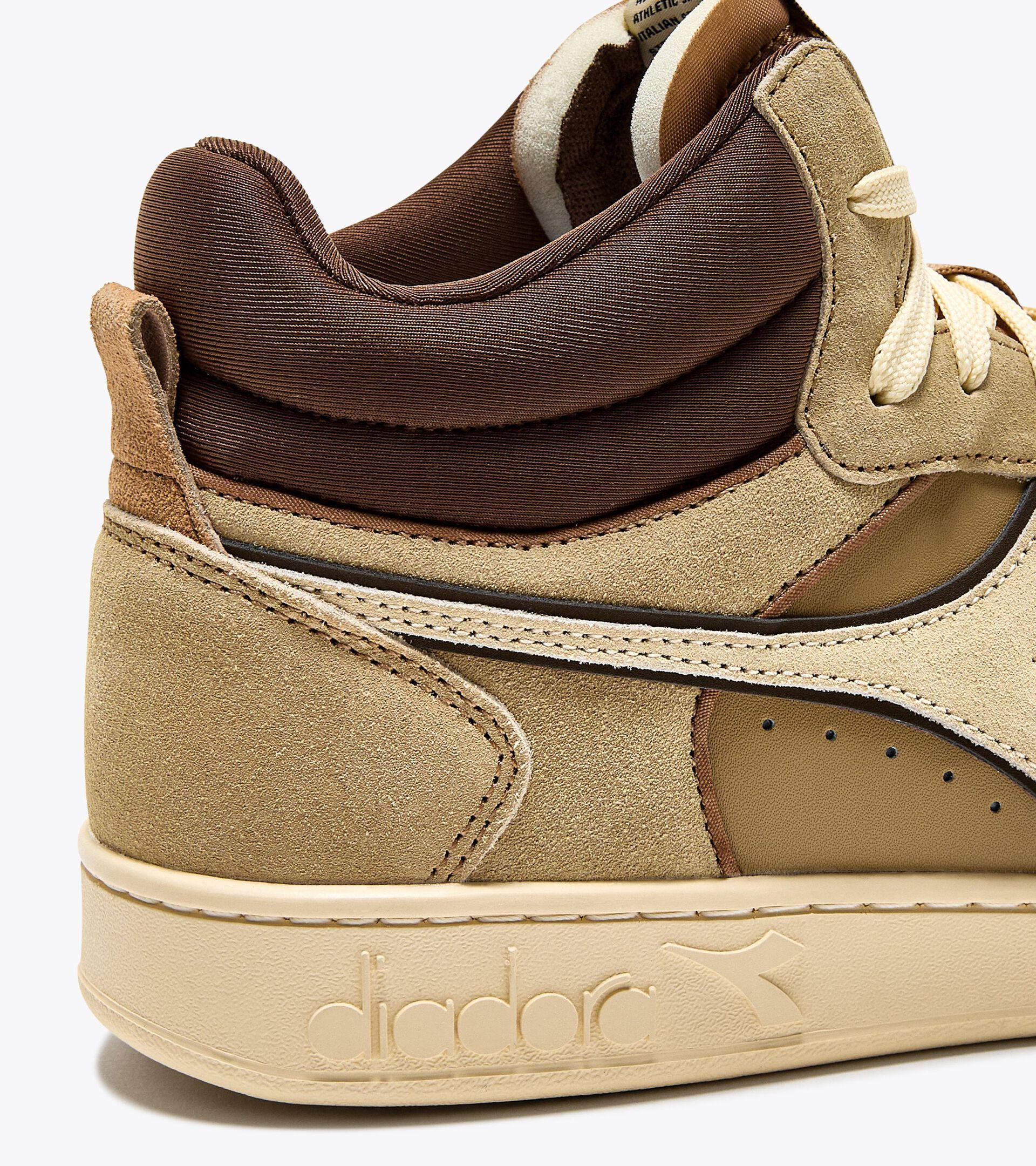 MAGIC BASKET DEMI CUT SUEDE LEATHER Product Image