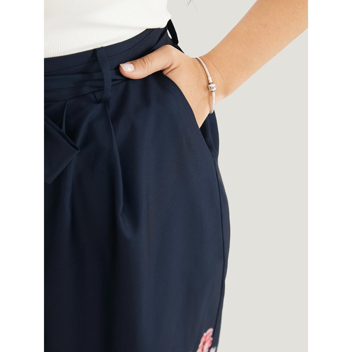 Plus Size Floral Wide Leg Pocket Pleated Detail Belt Pants Women Midnight Elegant Mid Rise Dailywear Pants BloomChic 18-20/2X Product Image