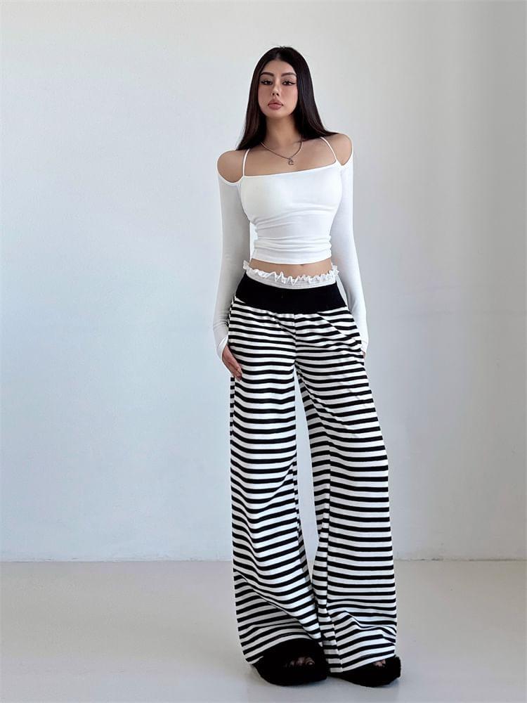 Low Rise Striped Wide Leg Pants Product Image