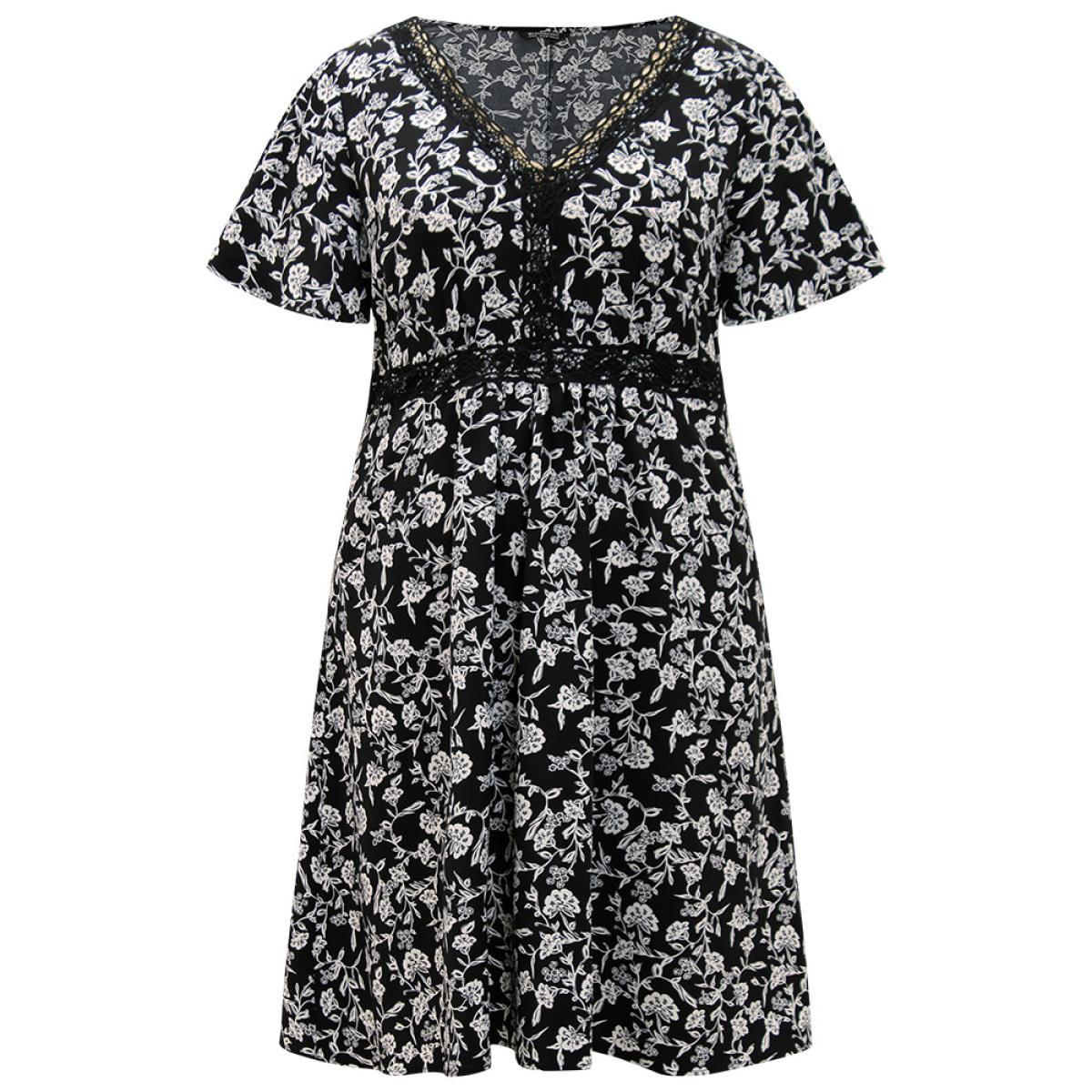 Plus Size Silhouette Floral Print V Neck Ruffles Lace Panel Dress BlackFlower Women Elegant Printed V-neck Short sleeve Curvy Midi Dress BloomChic 10/M Product Image
