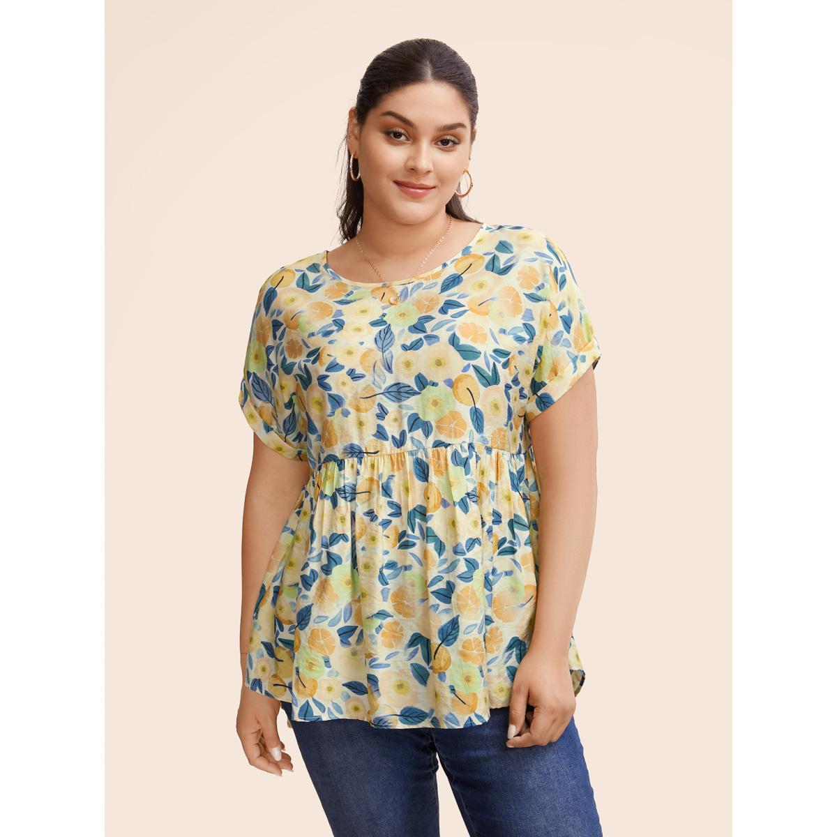Plus Size Lightyellow Fruit Print Curved Hem Batwing Sleeve Blouse Women Casual Cap Sleeve Round Neck Everyday Blouses BloomChic 26/4X Product Image