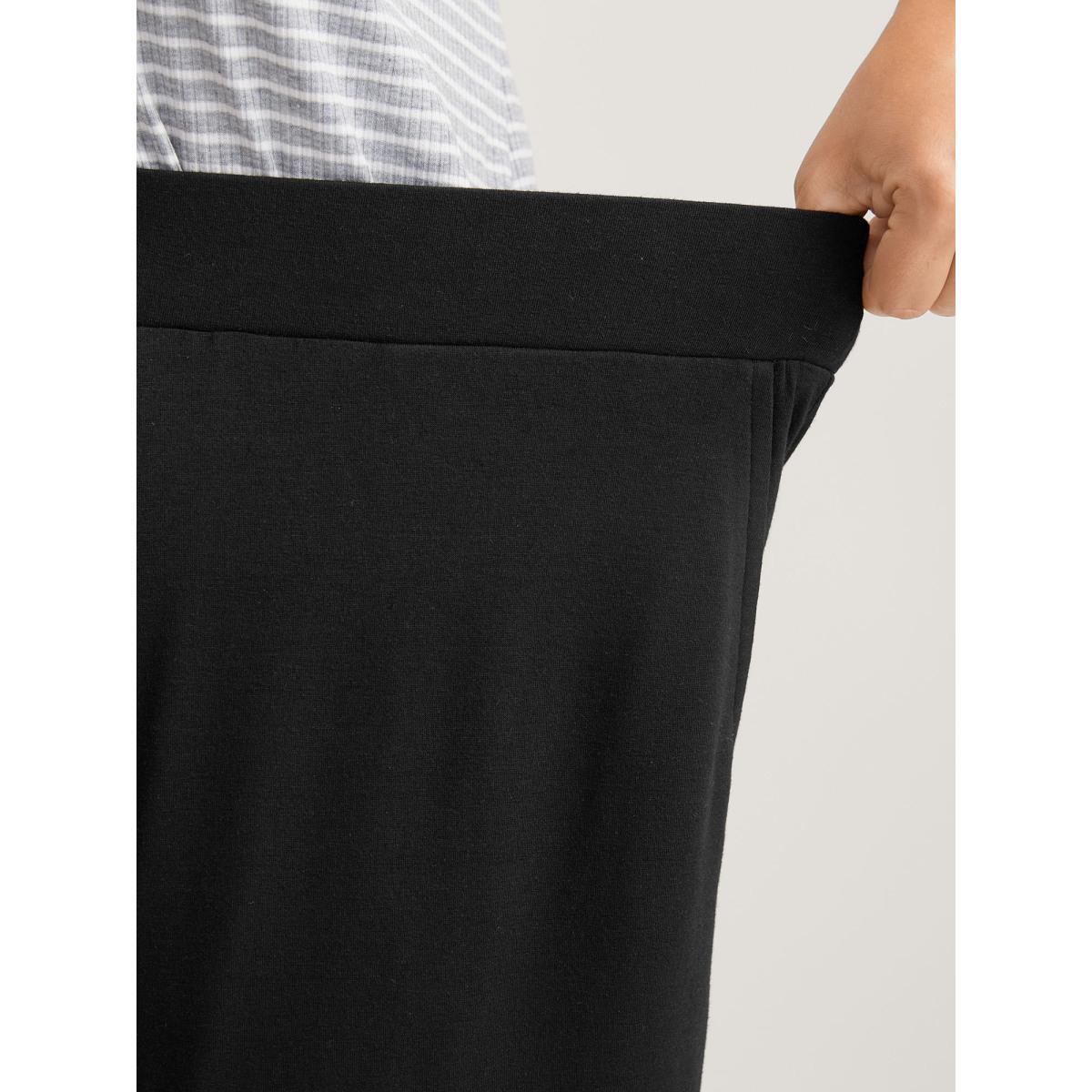 Plus Size Stretchy Straight-Leg Gathered Hem Pants Women Black Casual Mid Rise Everyday-Casual Pants BloomChic 26/4X Product Image