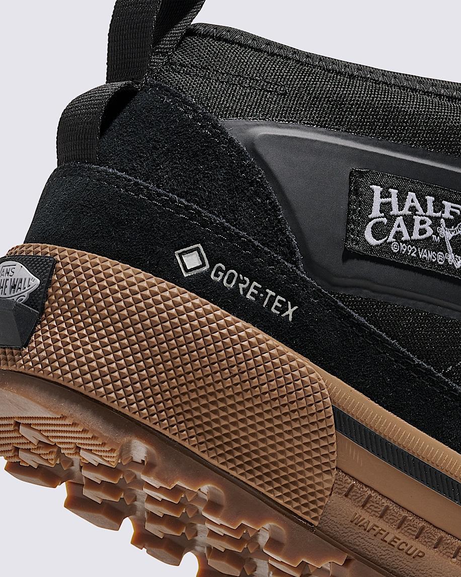 MTE Half Cab GORE-TEX Insulated Shoe in Black / Gum| Vans US Product Image