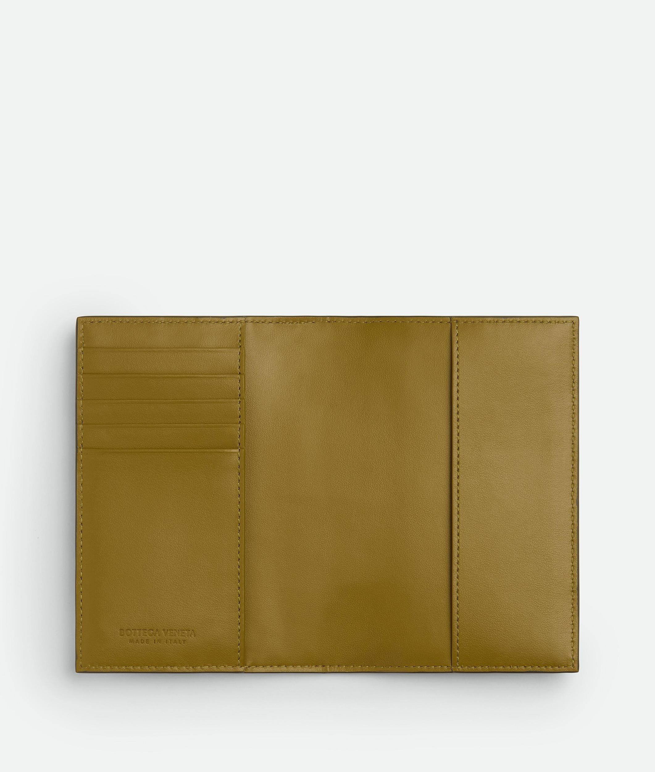 Men's Cassette Passport Holder in Lapilli/limonite Product Image