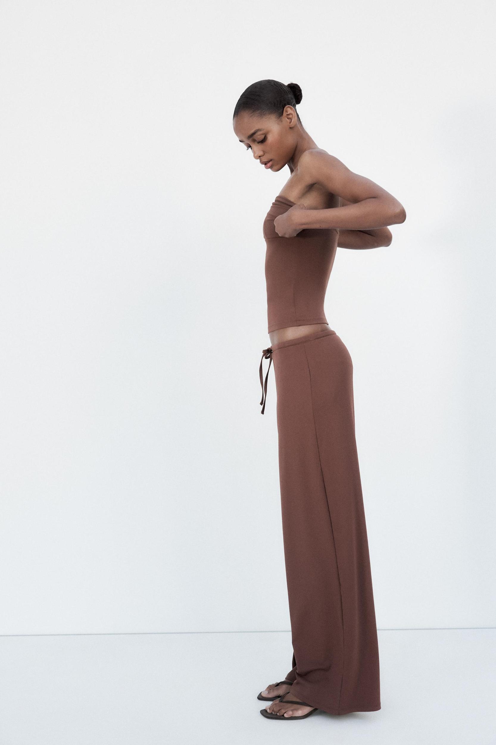 TEXTURED BANDEAU TOP Product Image