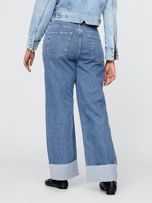 Mid Rise '90s Loose Jeans Product Image