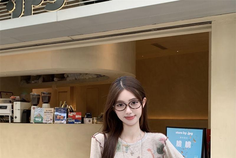 Long Sleeve Round Neck Patterned Print T-Shirt Product Image