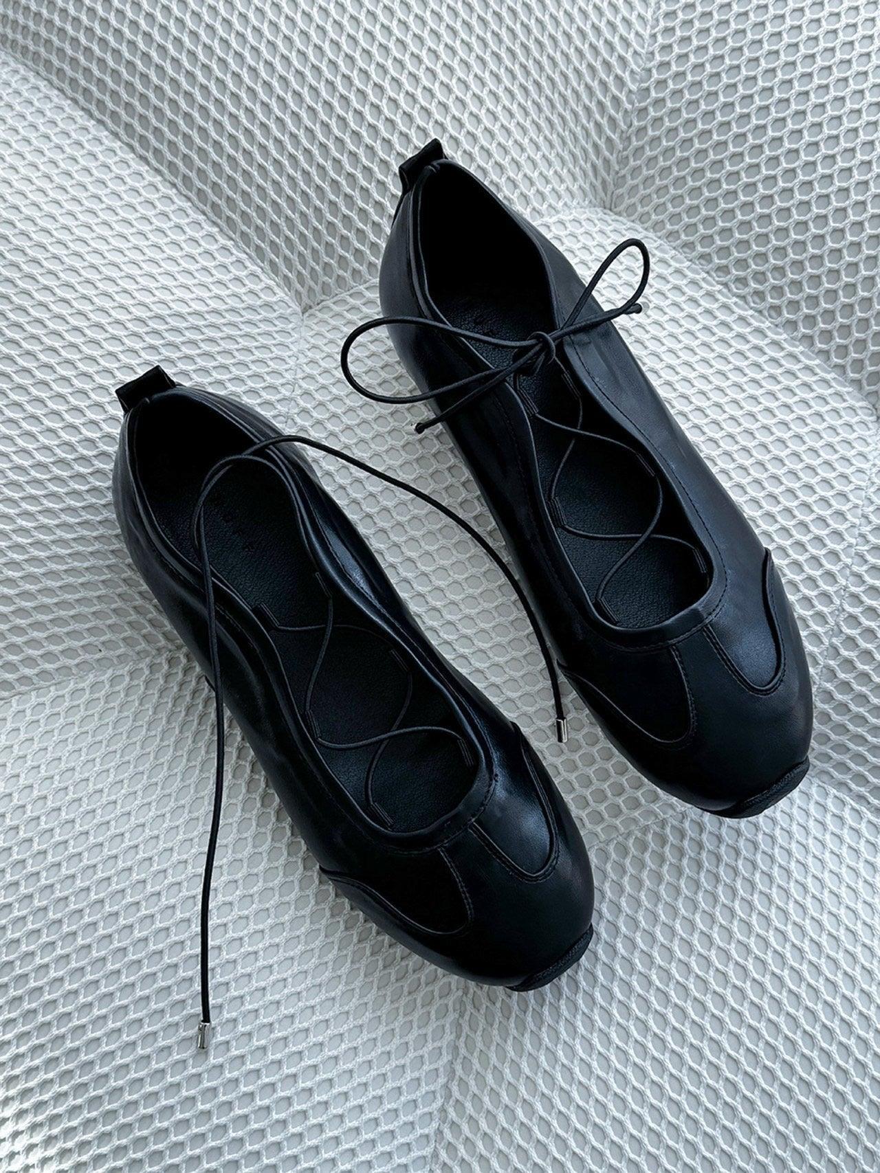 Alma Flats Product Image