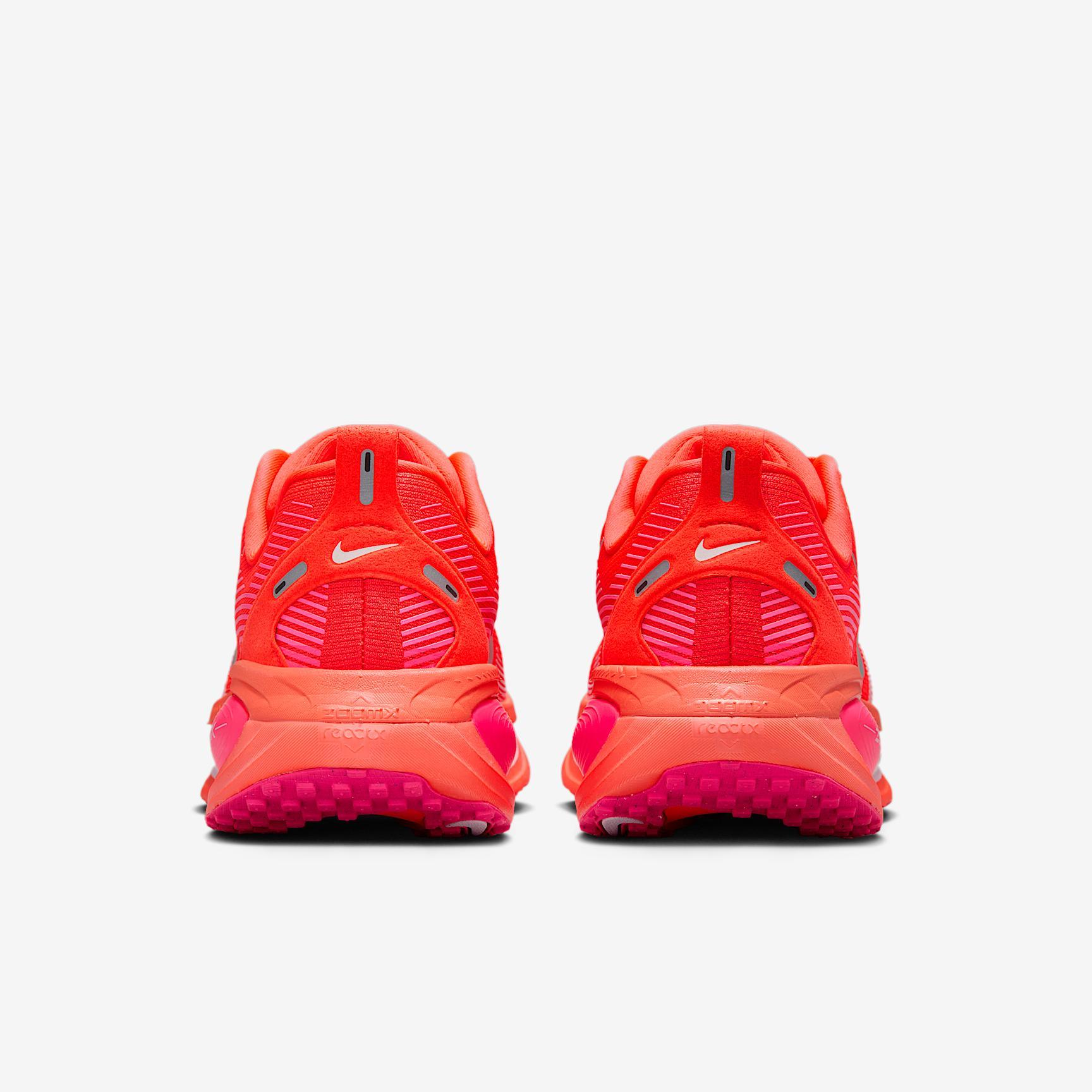 Nike Women's Vomero 18 Road Running Shoes Product Image