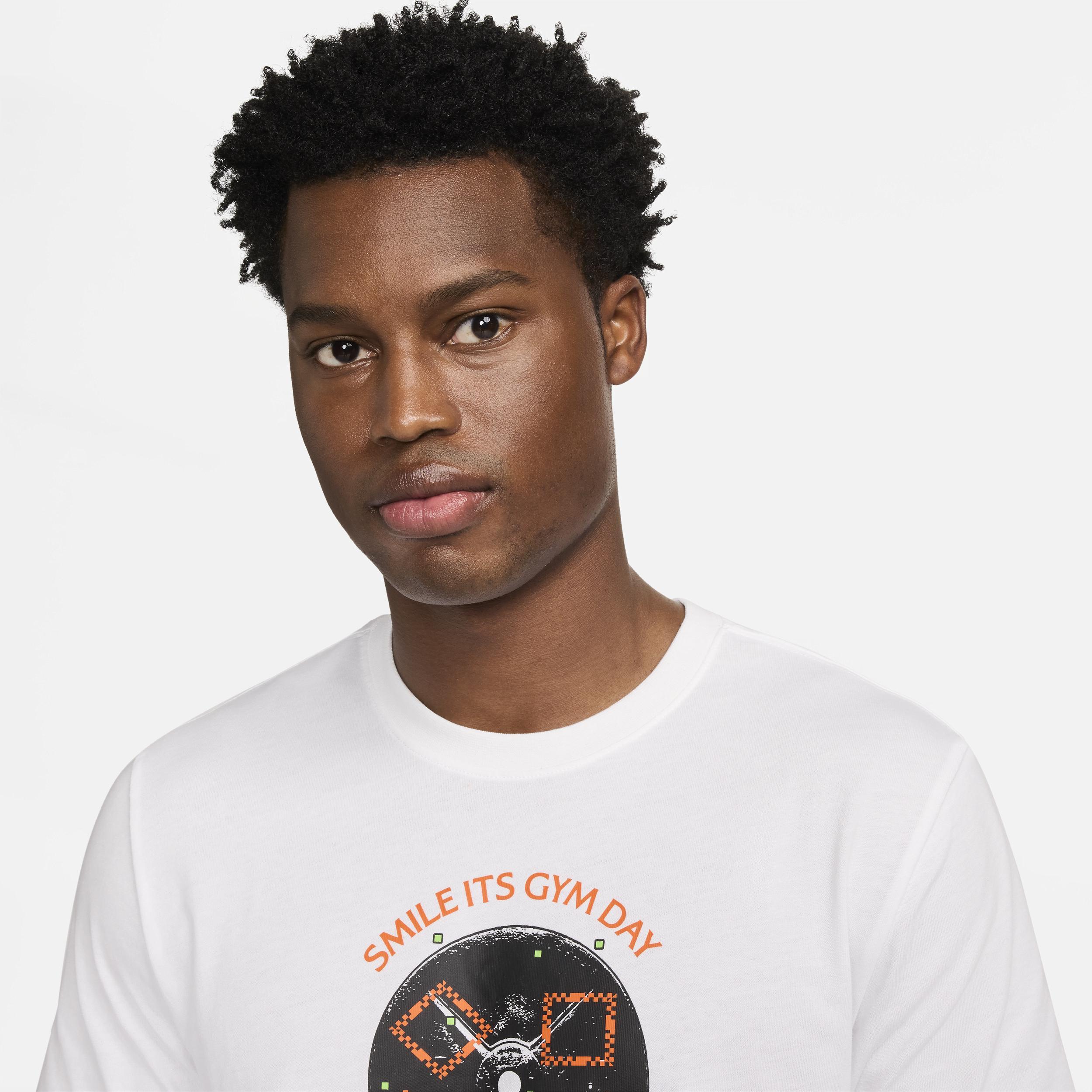 Nike Men's Fitness T-Shirt Product Image