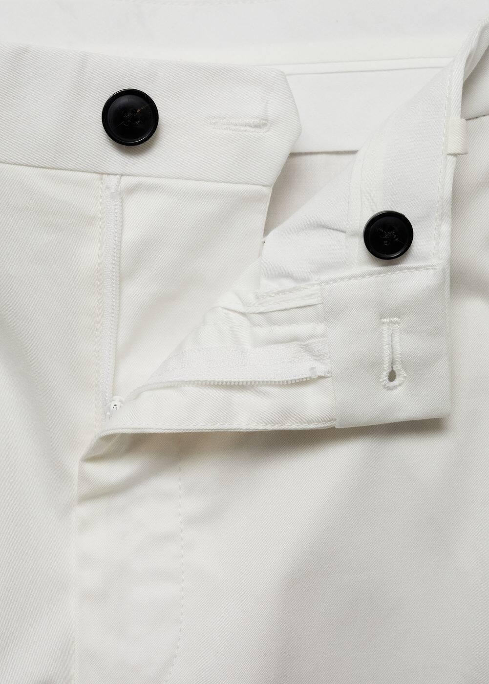 Slim fit cotton Bermuda shorts - Men | MANGO USA Product Image