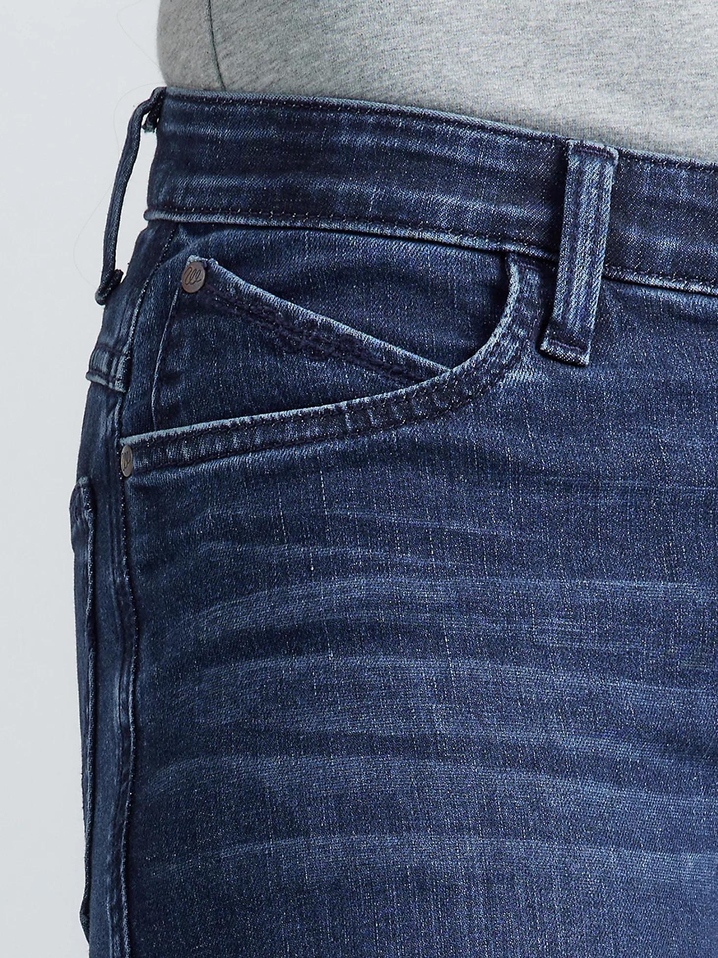 Women's Wrangler Ultimate Riding Jean Willow Mid-Rise Trouser in Sloane Product Image