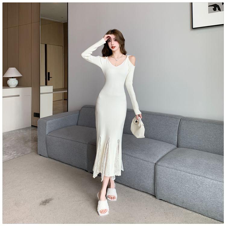 Long Sleeve Cold Shoulder V-Neck Plain Maxi Bodycon Dress Product Image