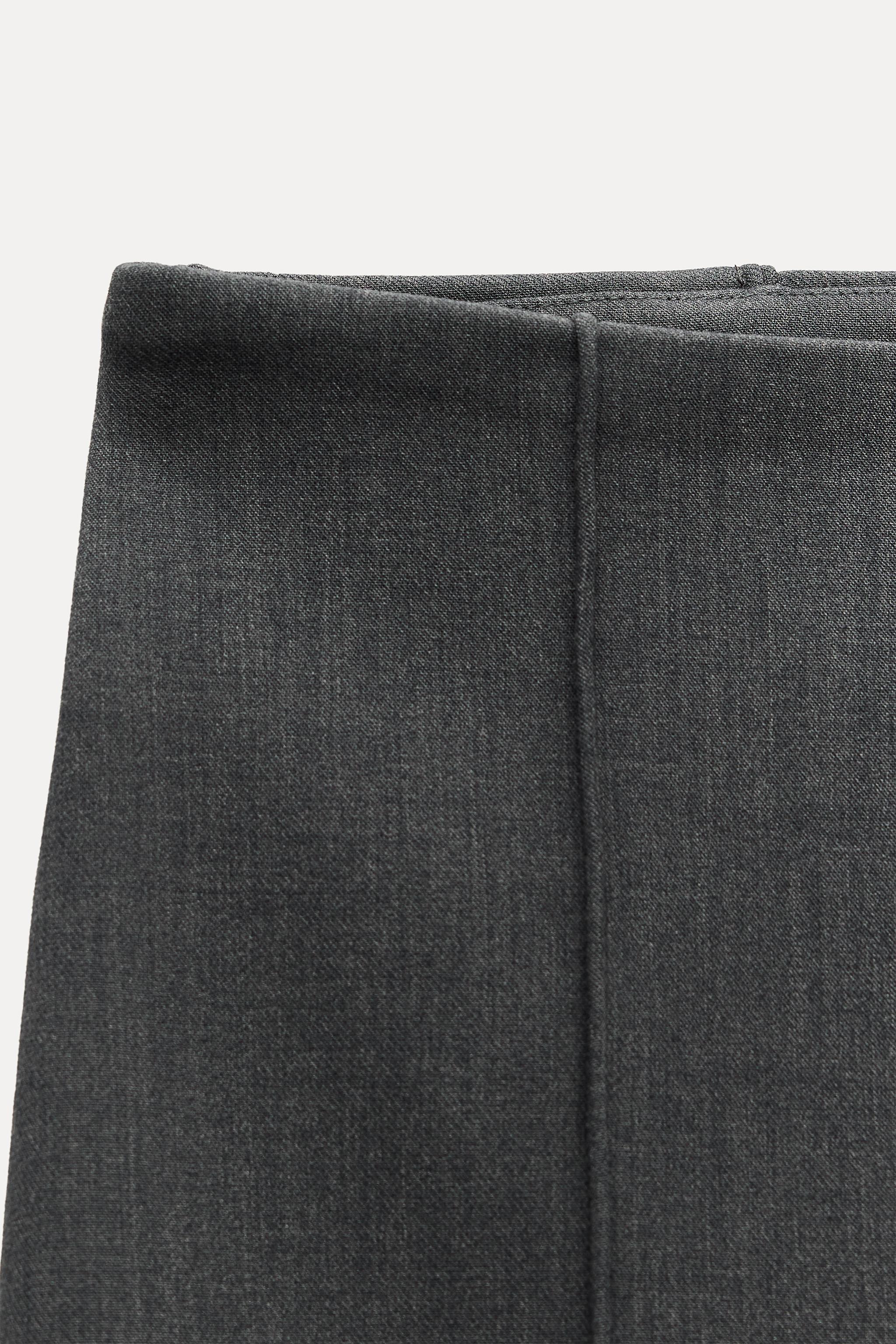 SHORT VOLUMINOUS TOP Product Image