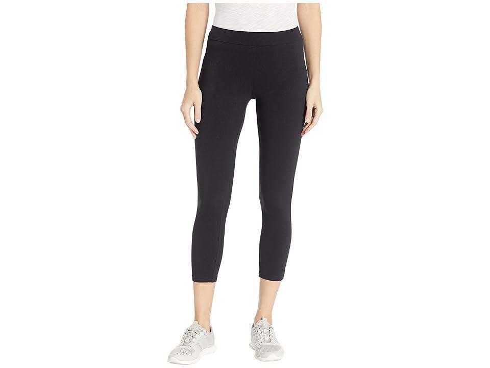 Hue Wide Waistband Blackout Capri Leggings Product Image