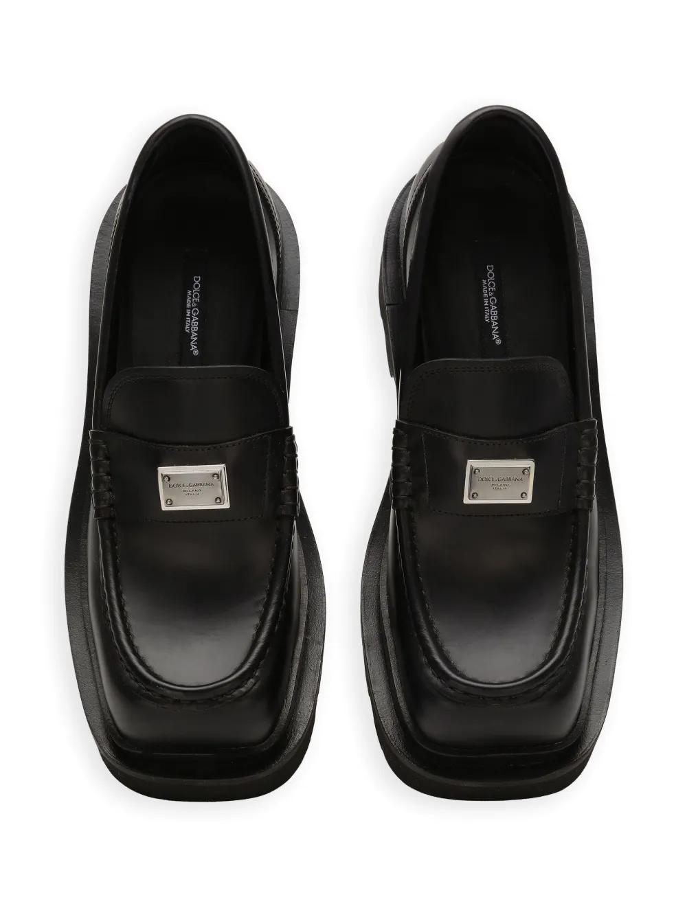 logo-plaque leather loafers  Product Image
