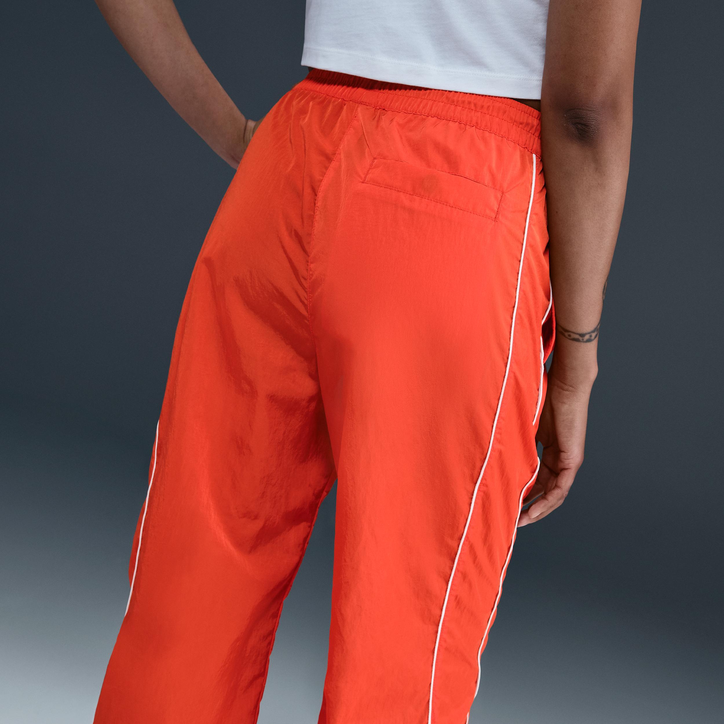 Nike Windrunner Women's High-Waisted Woven Open-Hem Pants Product Image