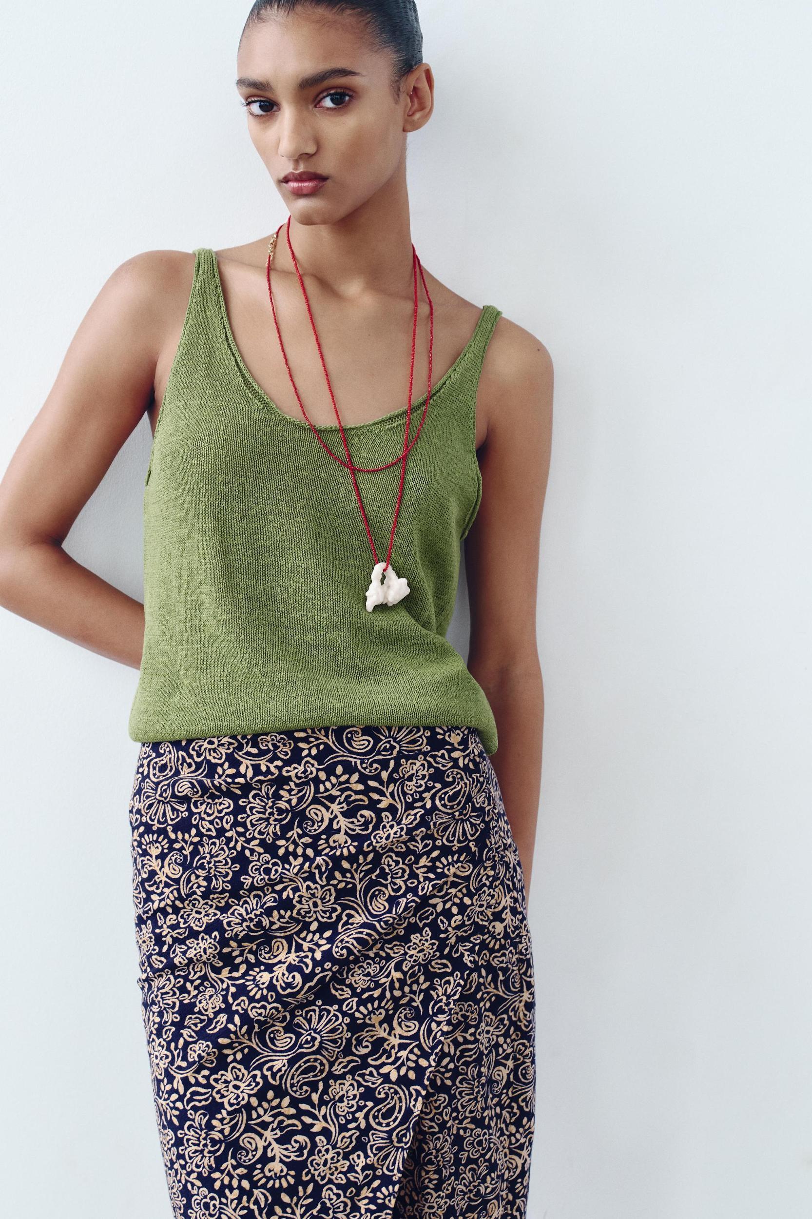 PRINTED WRAP SKIRT Product Image