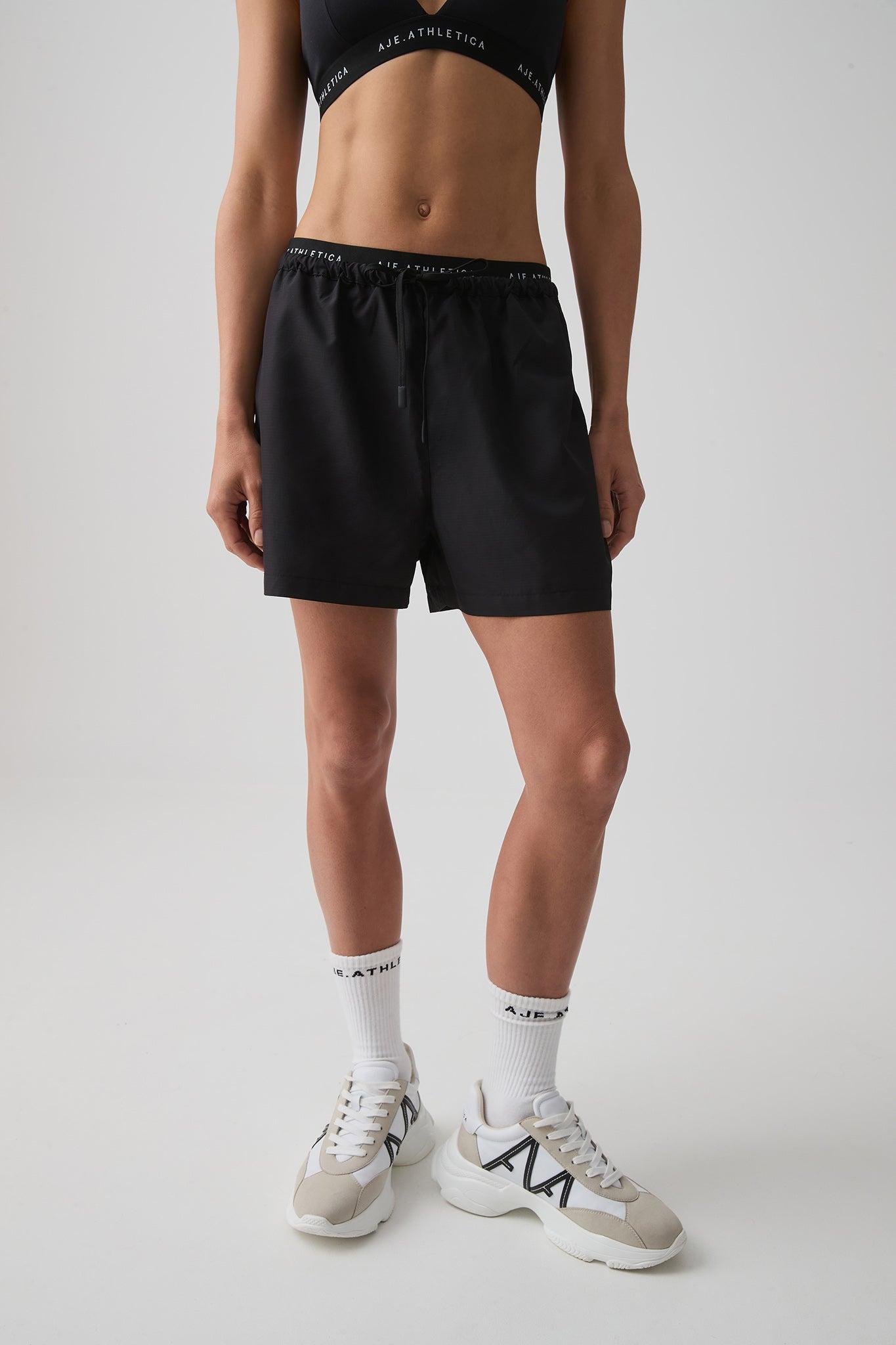 Double Waist Logo Short 644 Product Image
