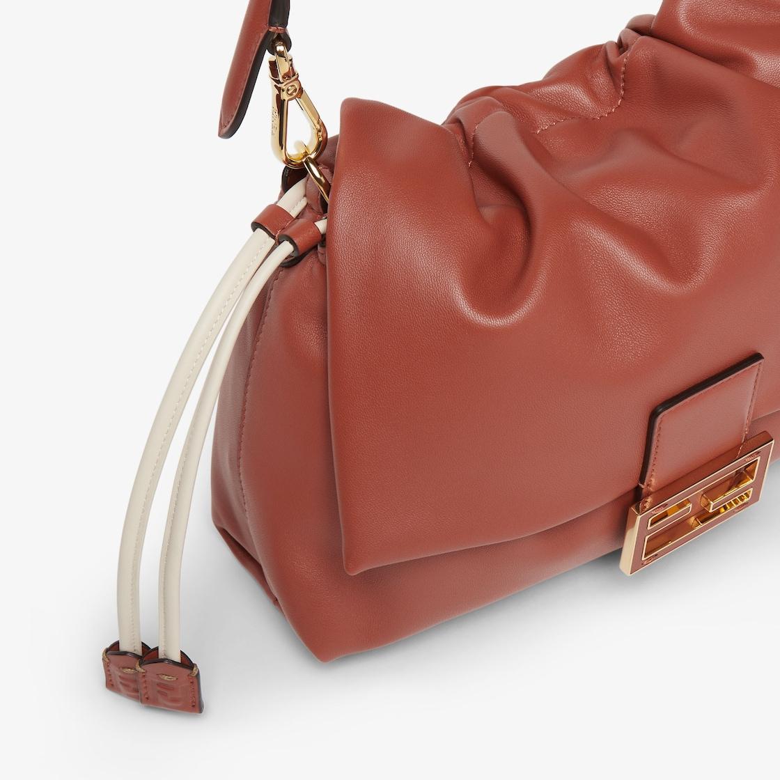 Mamma Baguette MediumSienna brown nappa leather bag Product Image