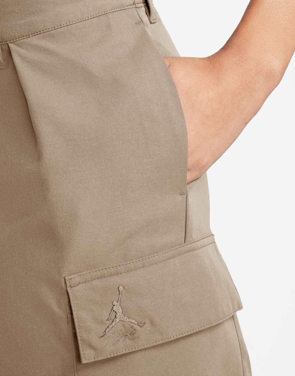Jordan woven shorts in beige Product Image