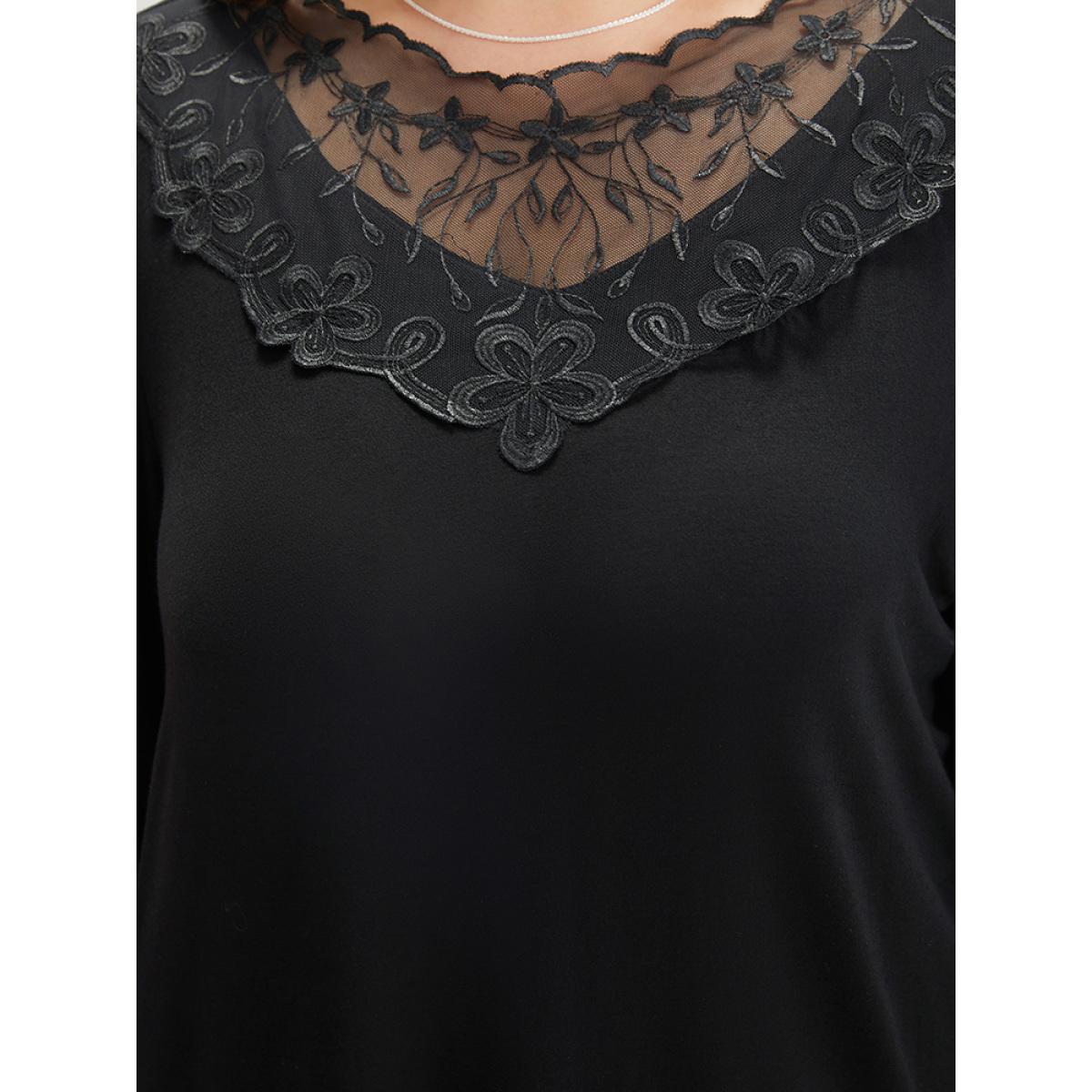 Plus Size Halloween Plain Crochet Lace Mesh T-shirt Black Women Elegant Plain Plain Round Neck Dailywear T-shirts BloomChic 18-20/2X Product Image