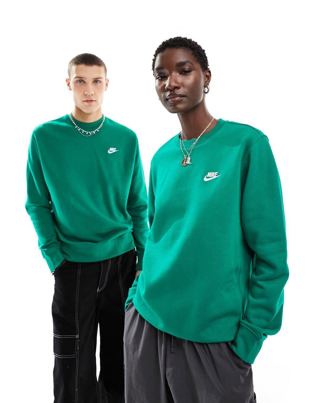 Nike Club Unisex sweatshirt Product Image