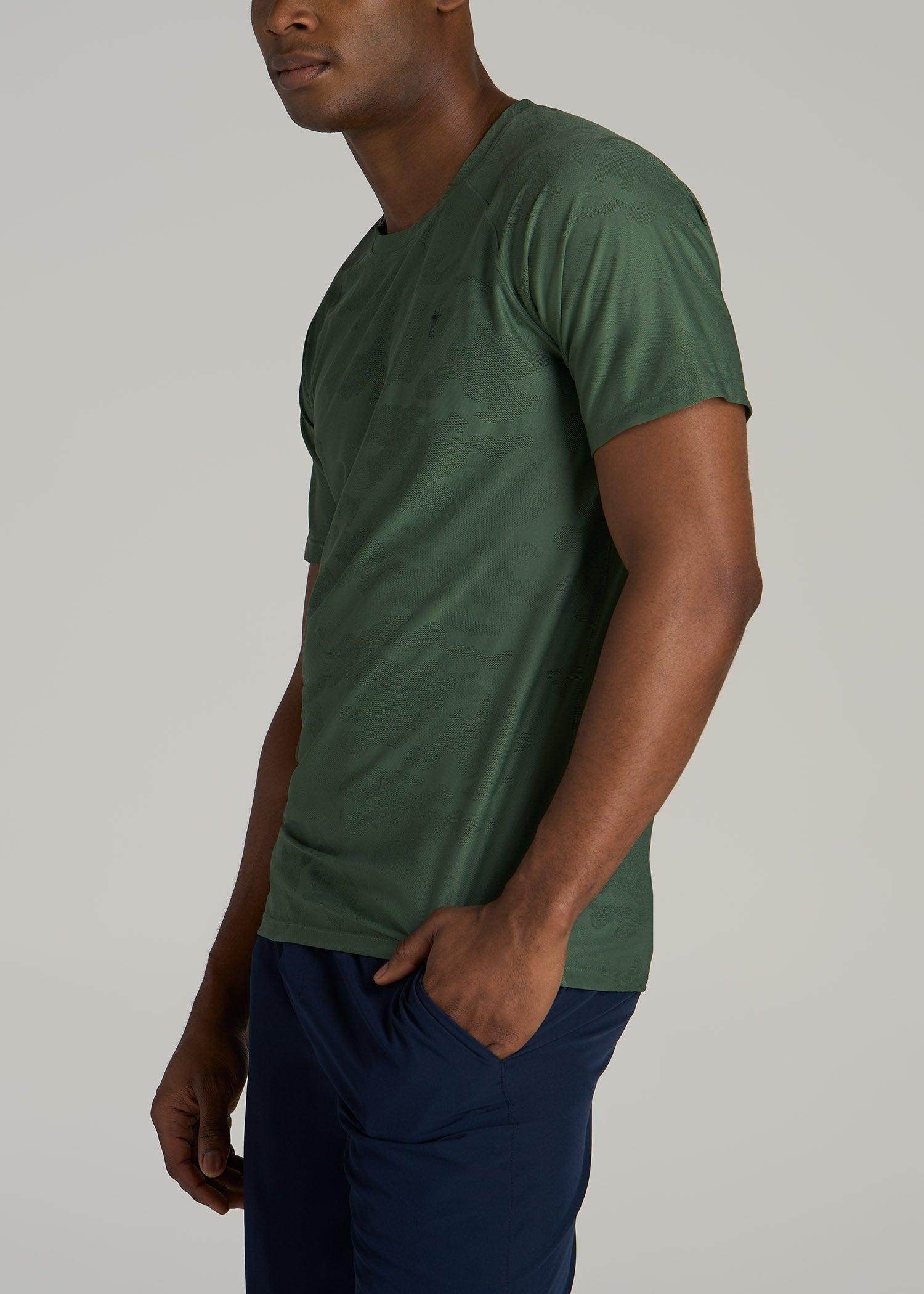 Jacquard Training T-Shirt for Tall Men in Forest Green Product Image