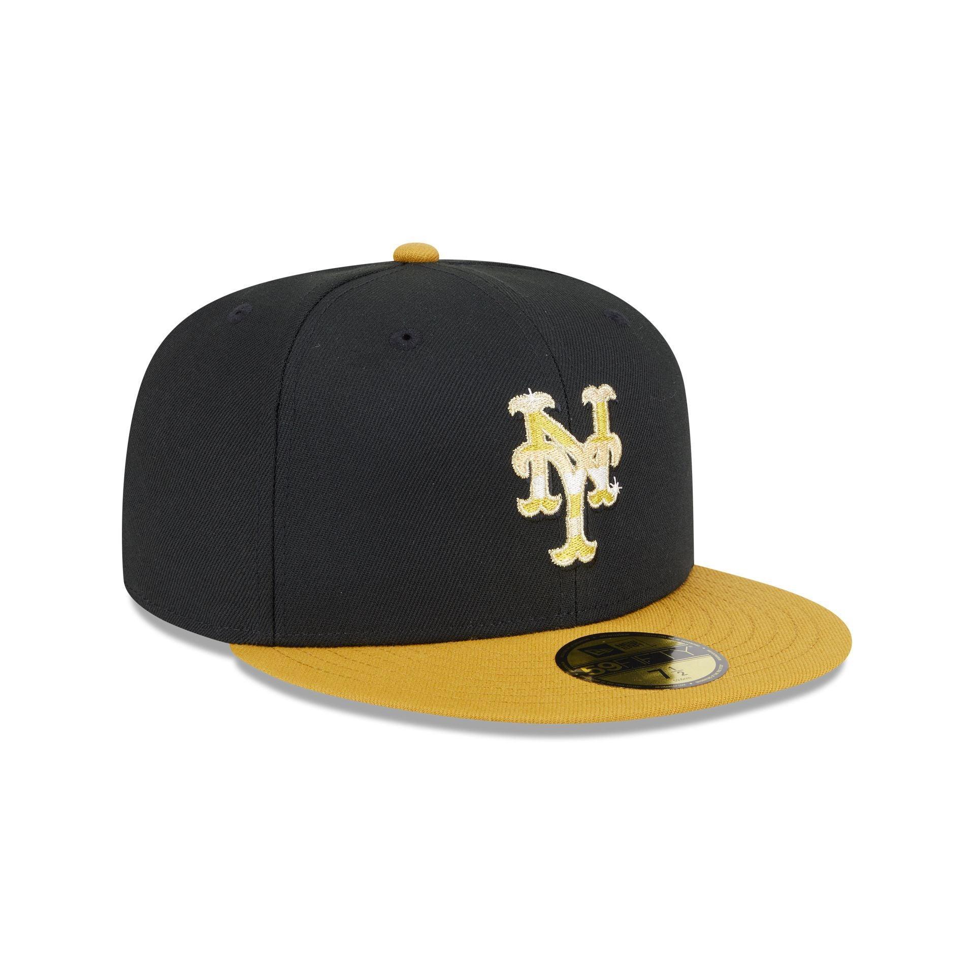 San Diego Padres Metallic Gold Logo 59FIFTY Fitted Hat Male Product Image