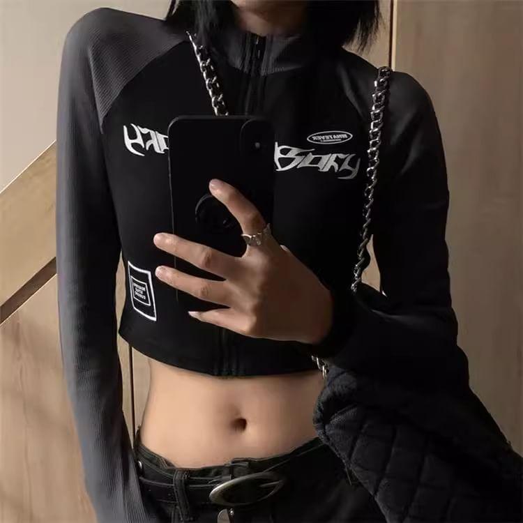 Long-Sleeve Mock Neck Half Zip Lettering Crop T-Shirt Product Image