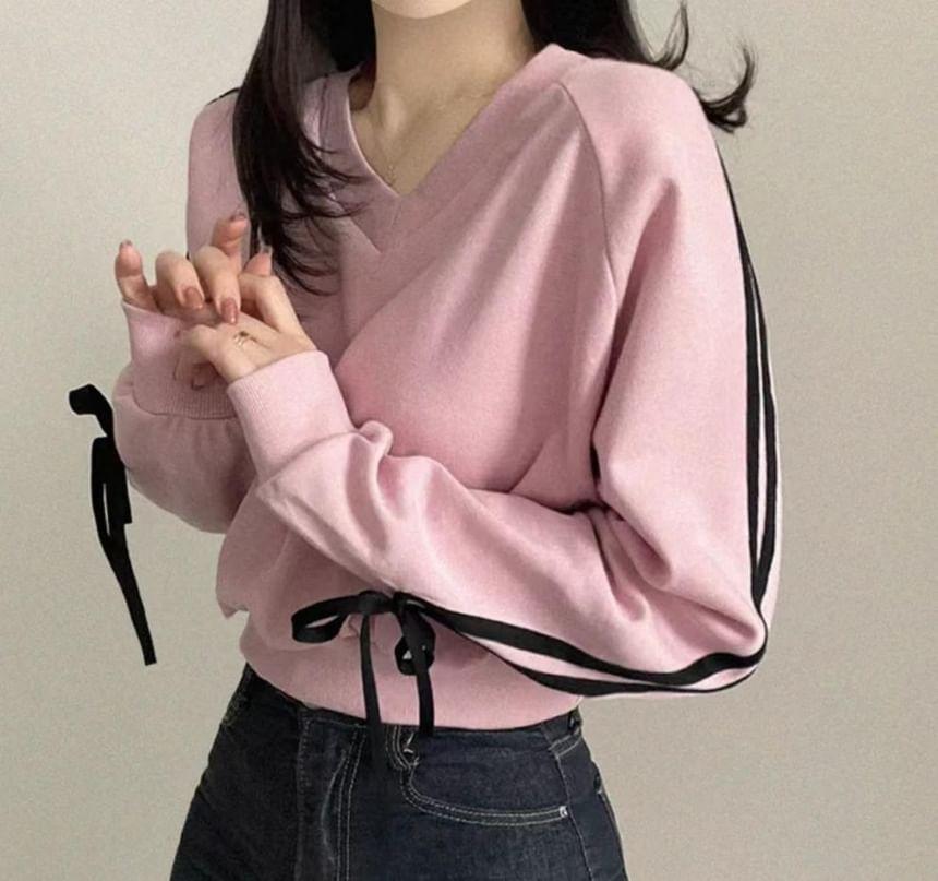 V-Neck Bow Accent Striped Trim Crop Sweatshirt Product Image
