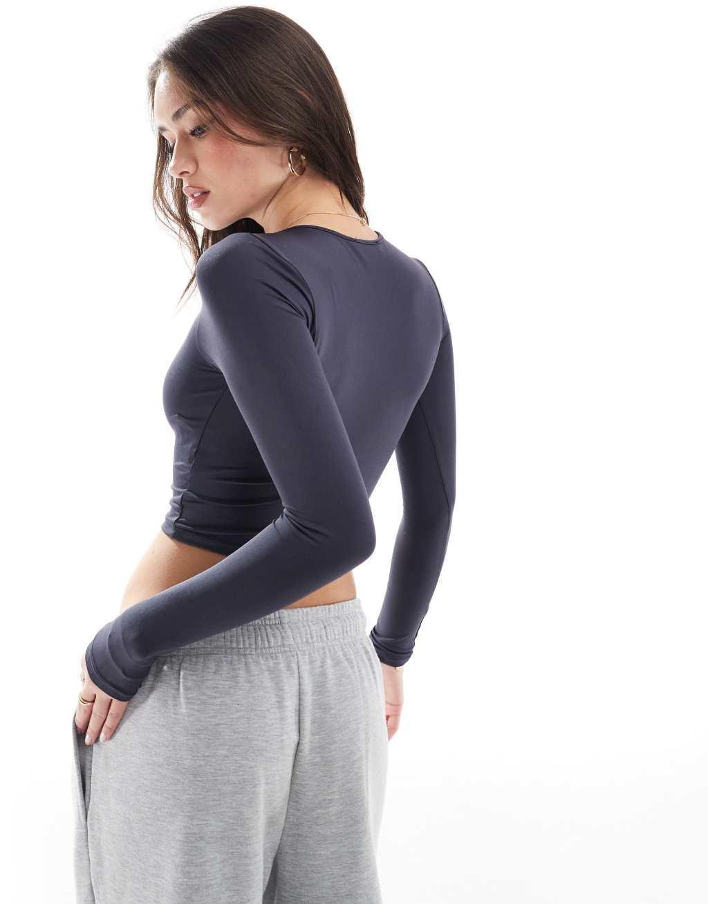 Stradivarius STR sculpt long sleeve t-shirt in navy Product Image