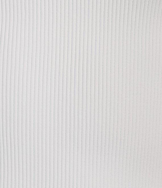 Moa Moa Sleeveless V-Neck Basic Tank Top Product Image