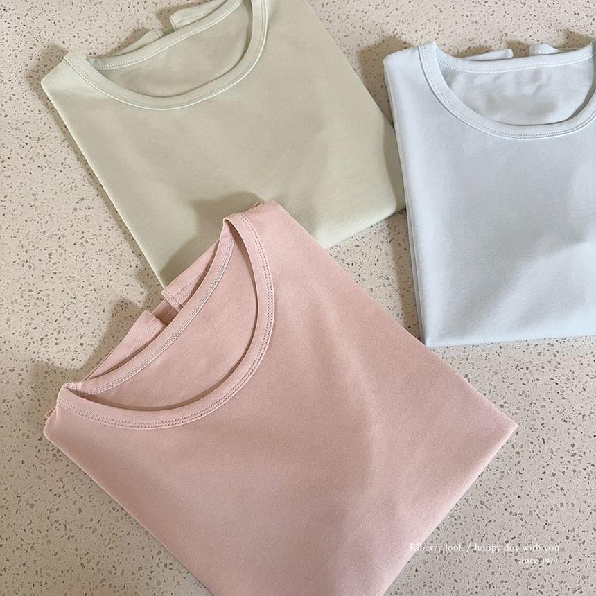 Short Sleeve Round Neck Plain T-Shirt Product Image