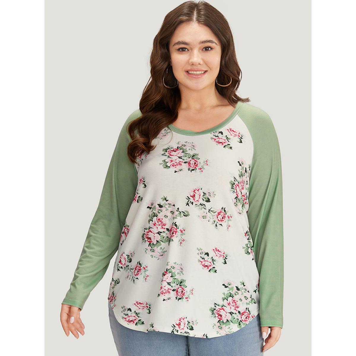 Plus Size Floral Print Contrast Raglan Sleeve T-shirt White Women Elegant Contrast Floral Round Neck Dailywear T-shirts BloomChic 12/L Product Image