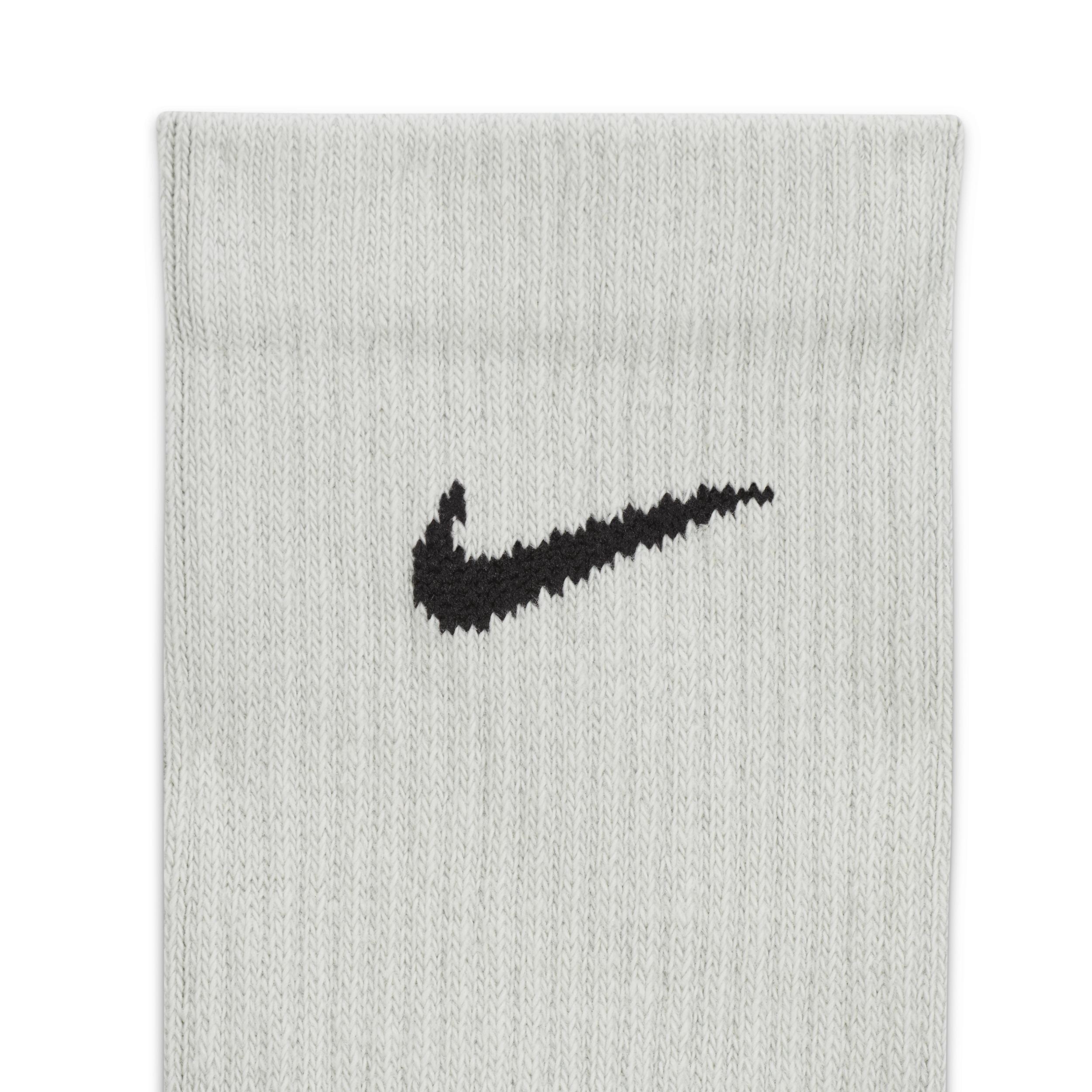 Nike Men's Everyday Plus Cushioned Training Crew Socks (6 Pairs) Product Image