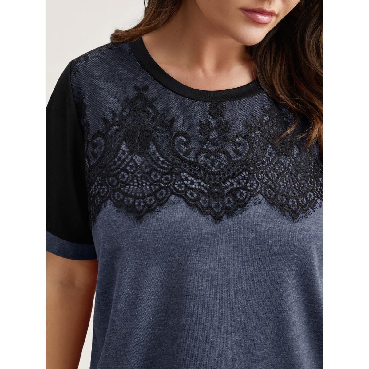 Plus Size Stretchy Scalloped Lace Color Contrast T-Shirt Indigo Women Elegant Contrast Round Neck Everyday T-shirts BloomChic 22-24/3X Product Image