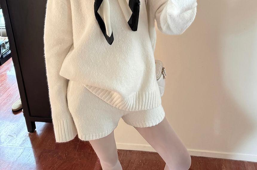 Overfit Knit Sweater / Knit Shorts Product Image
