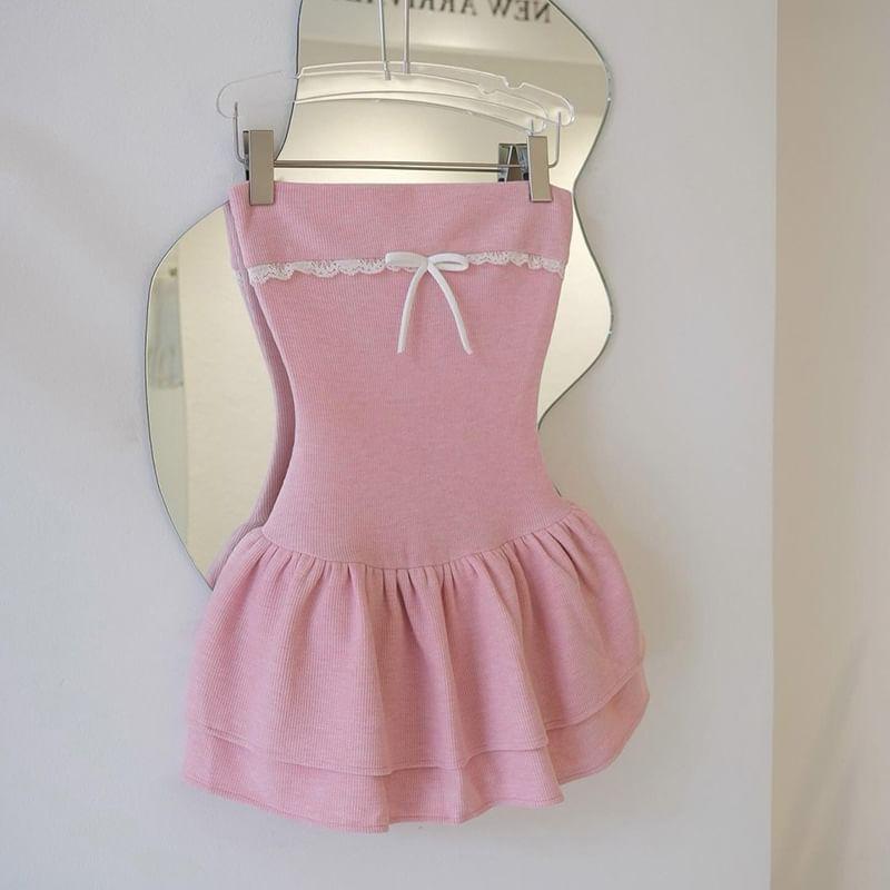 Sleeveless Lace Panel Bow Accent Plain Slim-Fit Mini Layered Dress Product Image