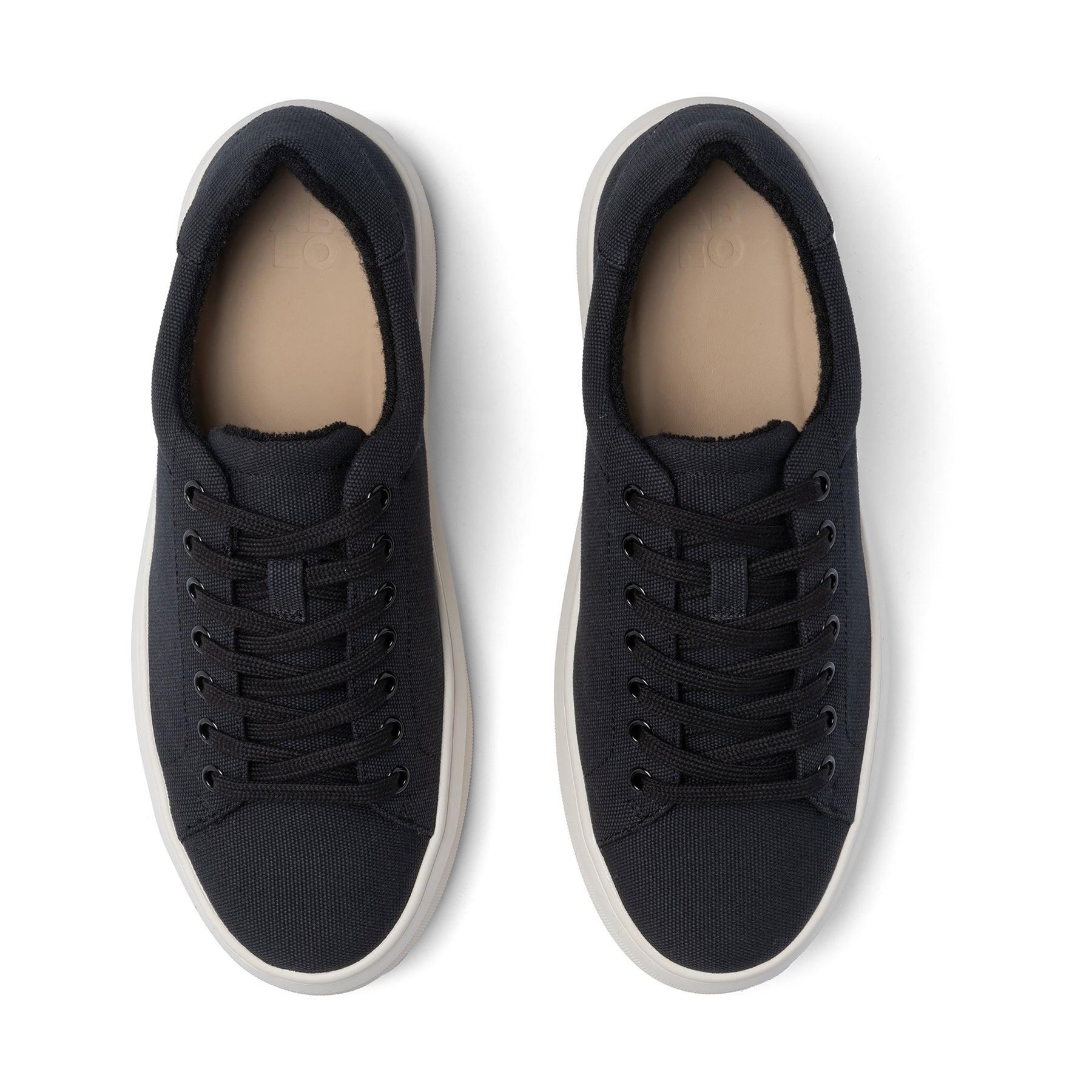 Jumpstreet Sneaker Female Product Image