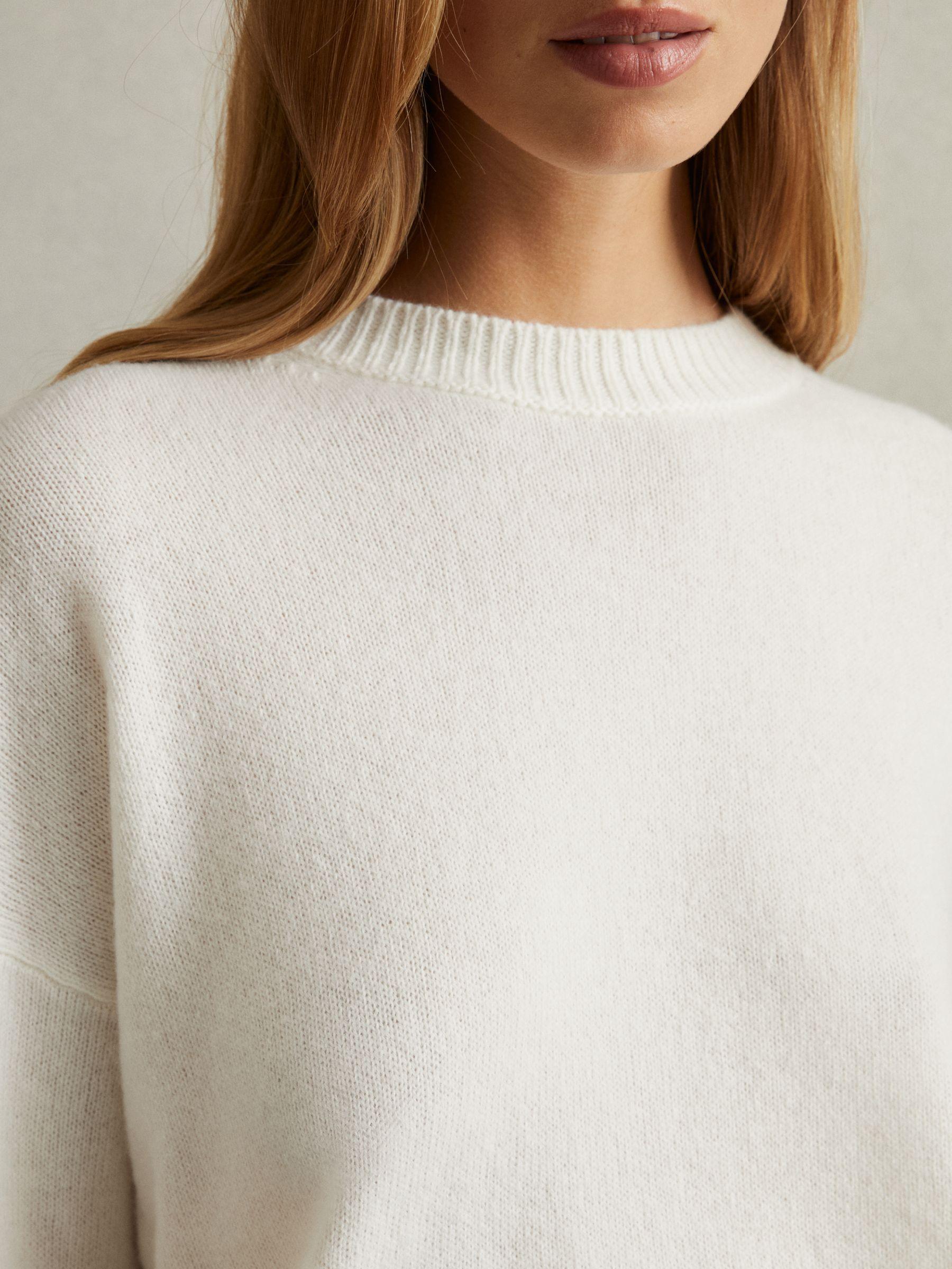 Wool-Cashmere Crew Neck Jumper in Cream Product Image