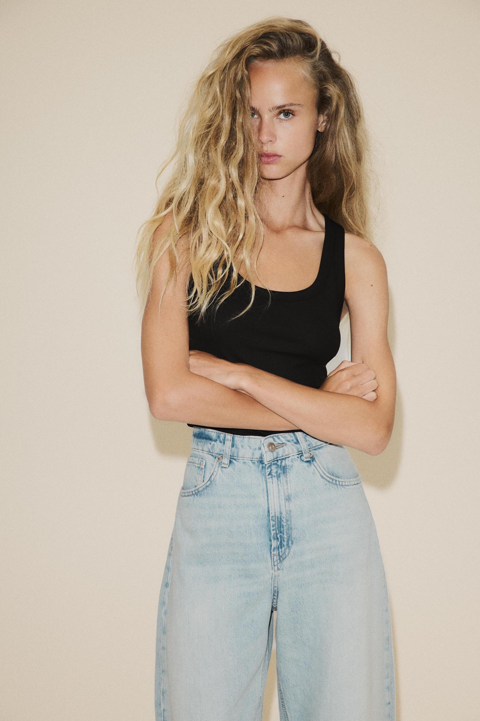 HIGH-WAIST TRF BARREL JEANS Product Image