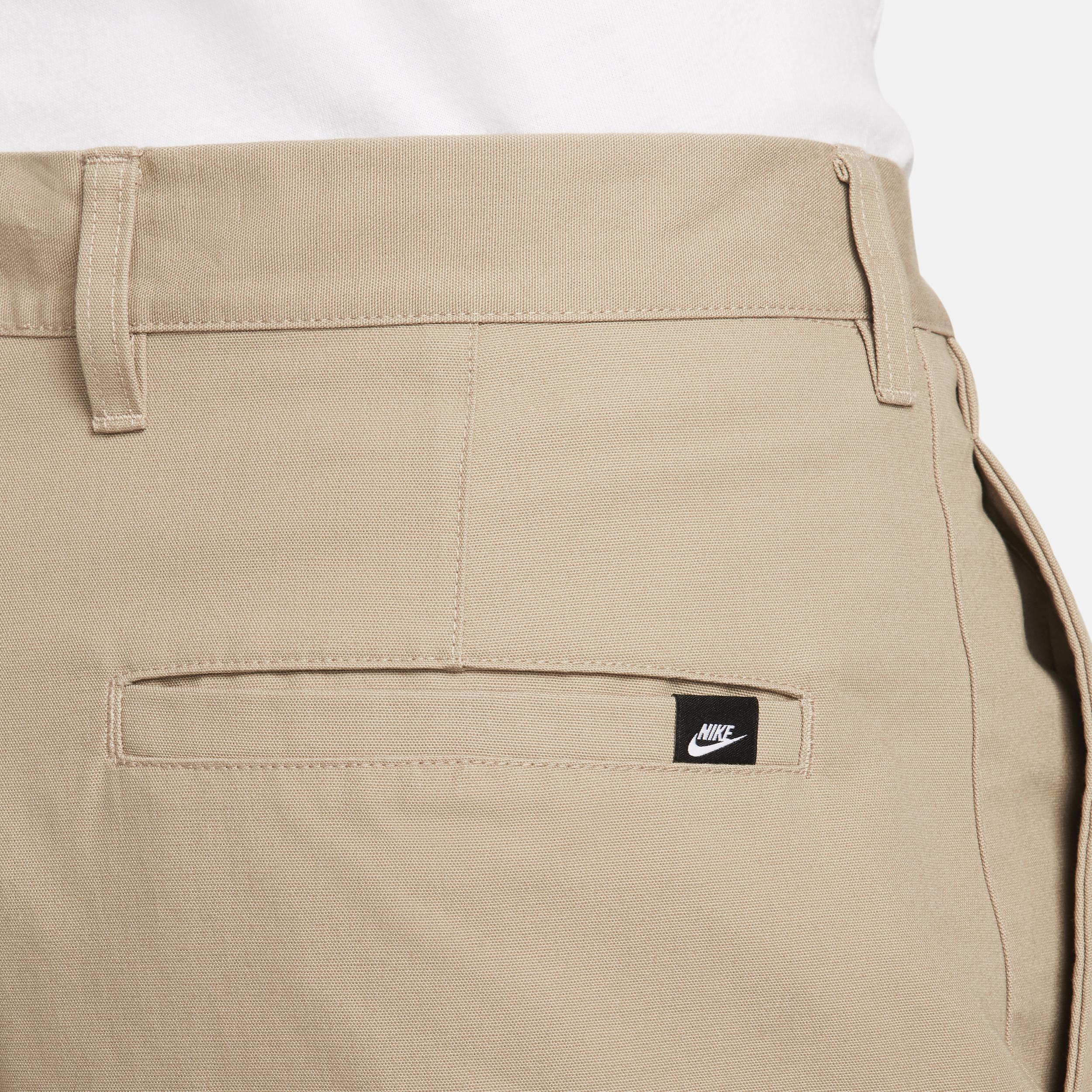 Nike Club Men's Chino Pants Product Image