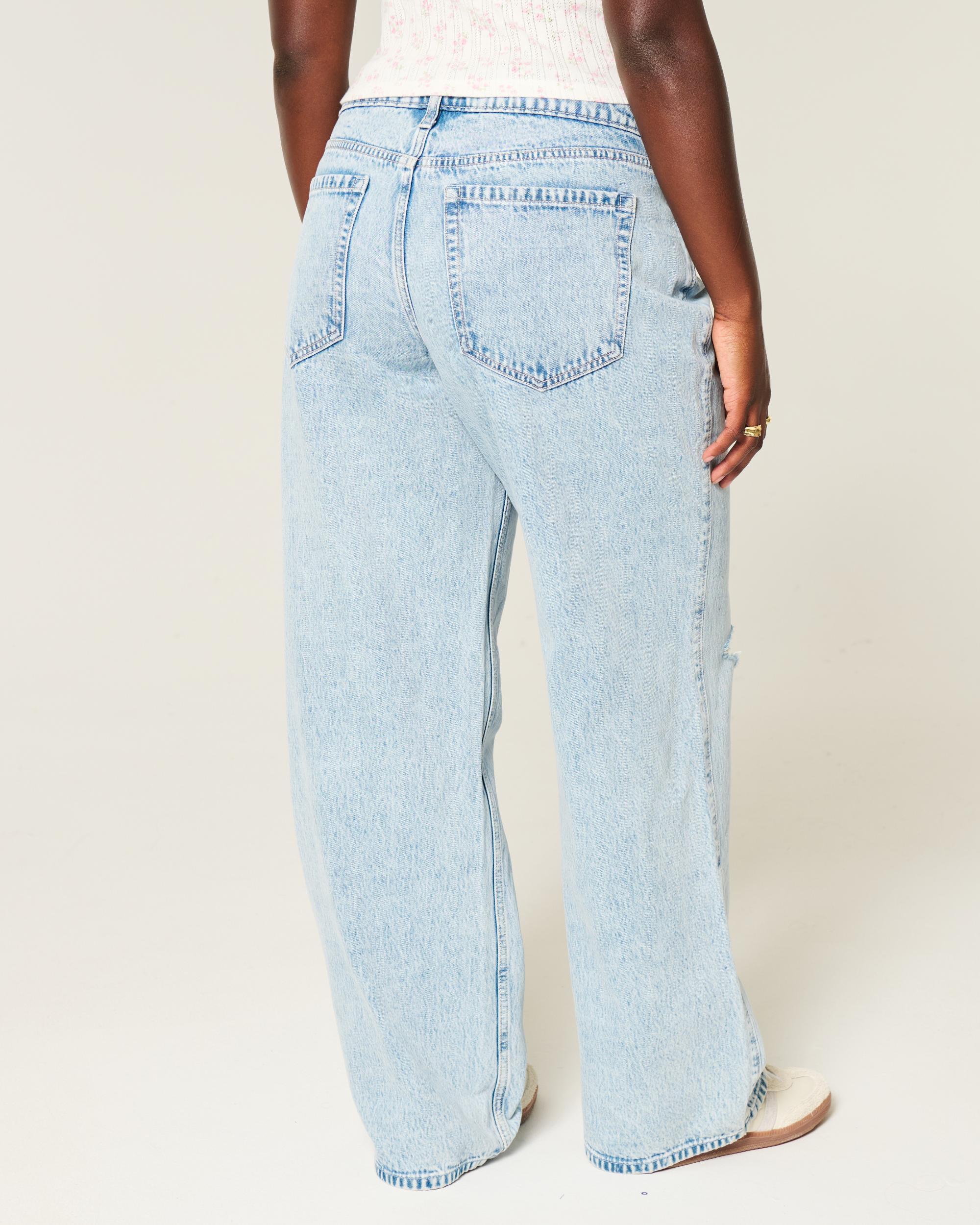 Curvy Low-Rise Ripped Light Wash Baggy Jeans Product Image