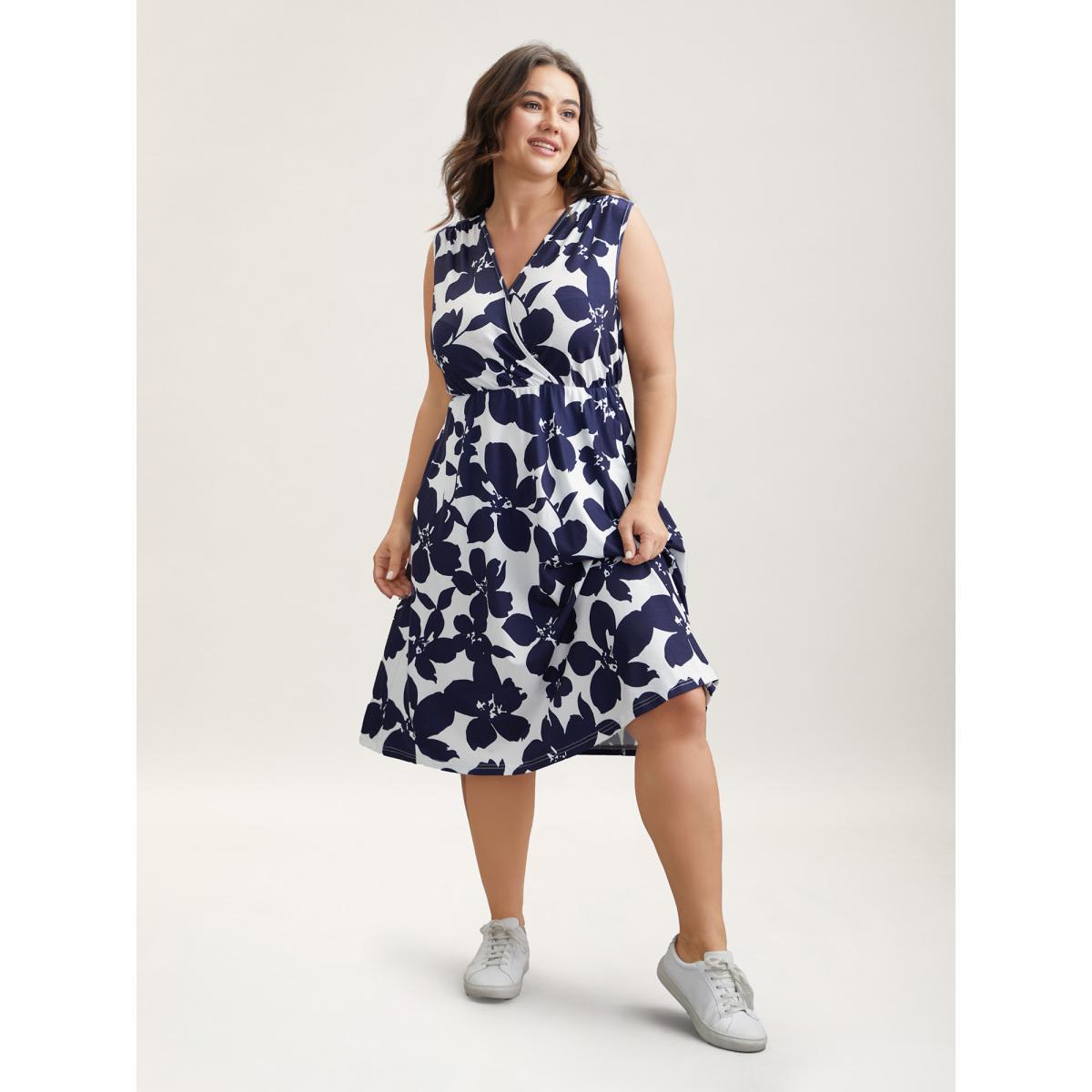 Plus Size Floral Print Surplice Neck Midi Dress Navy Women Casual Gathered Knit Dresses Bloomchic 28/5X Product Image