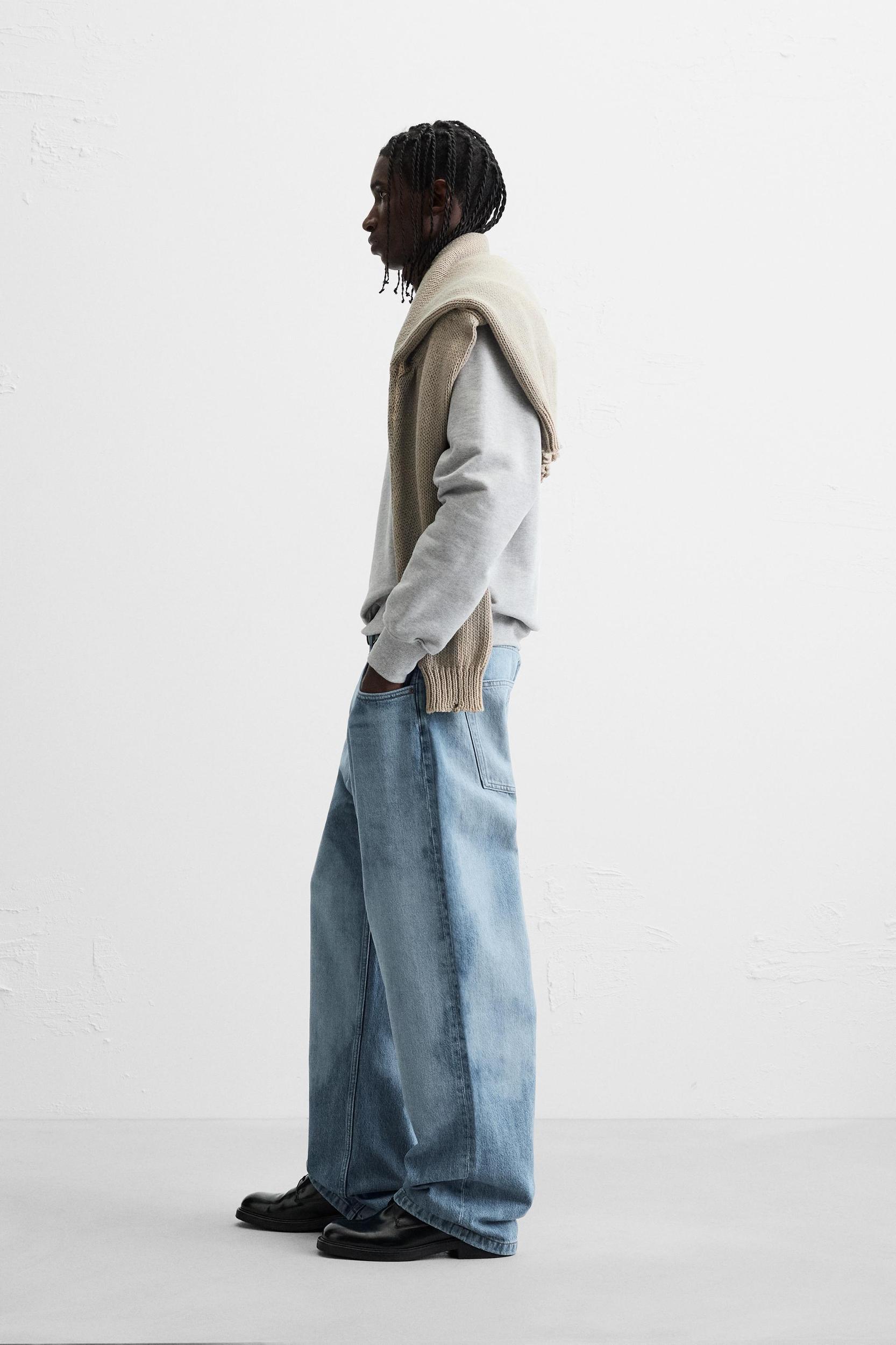 FADE BAGGY FIT JEANS Product Image