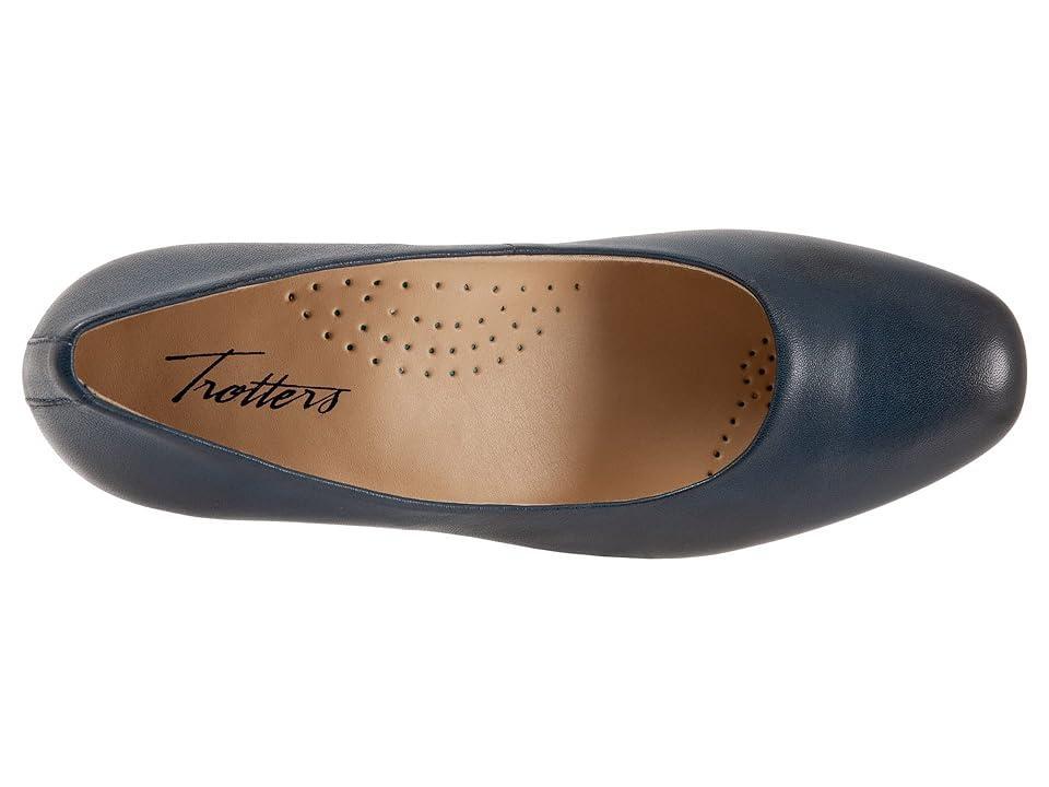 Trotters Daria Leather Block Heel Pumps Product Image