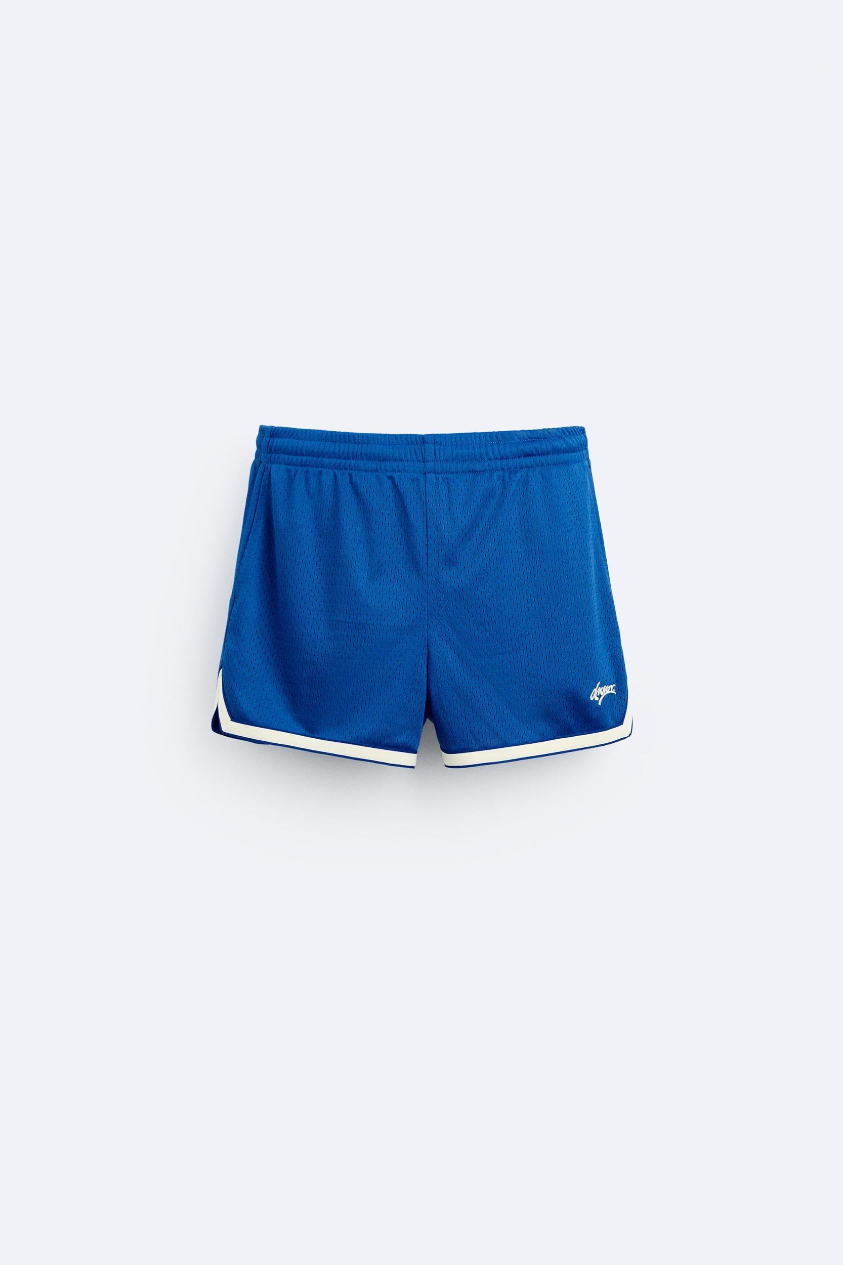 MESH TEXTURED SHORTS Product Image