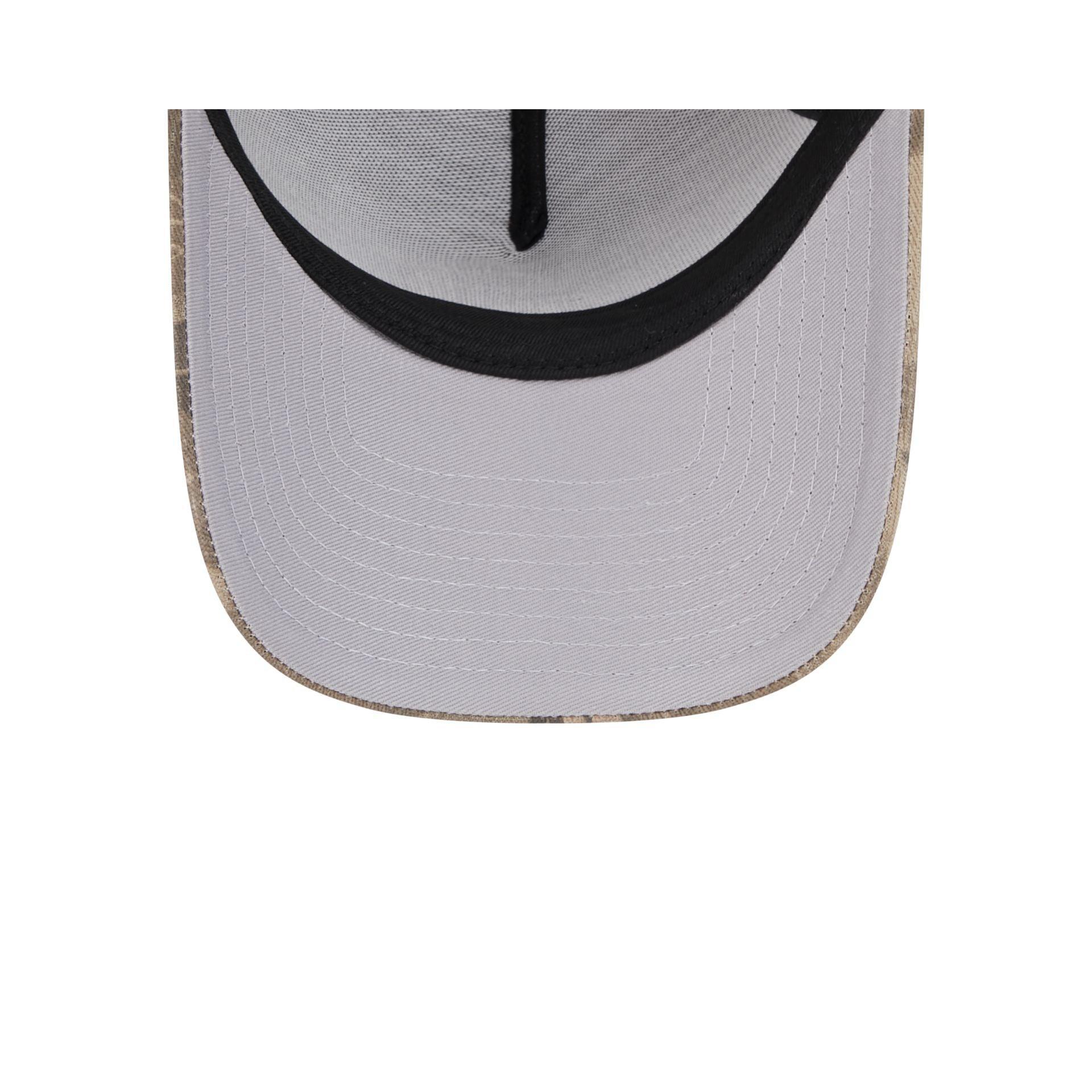 Atlanta Braves Logo Essentials Black 9FORTY A-Frame Snapback Hat Male Product Image