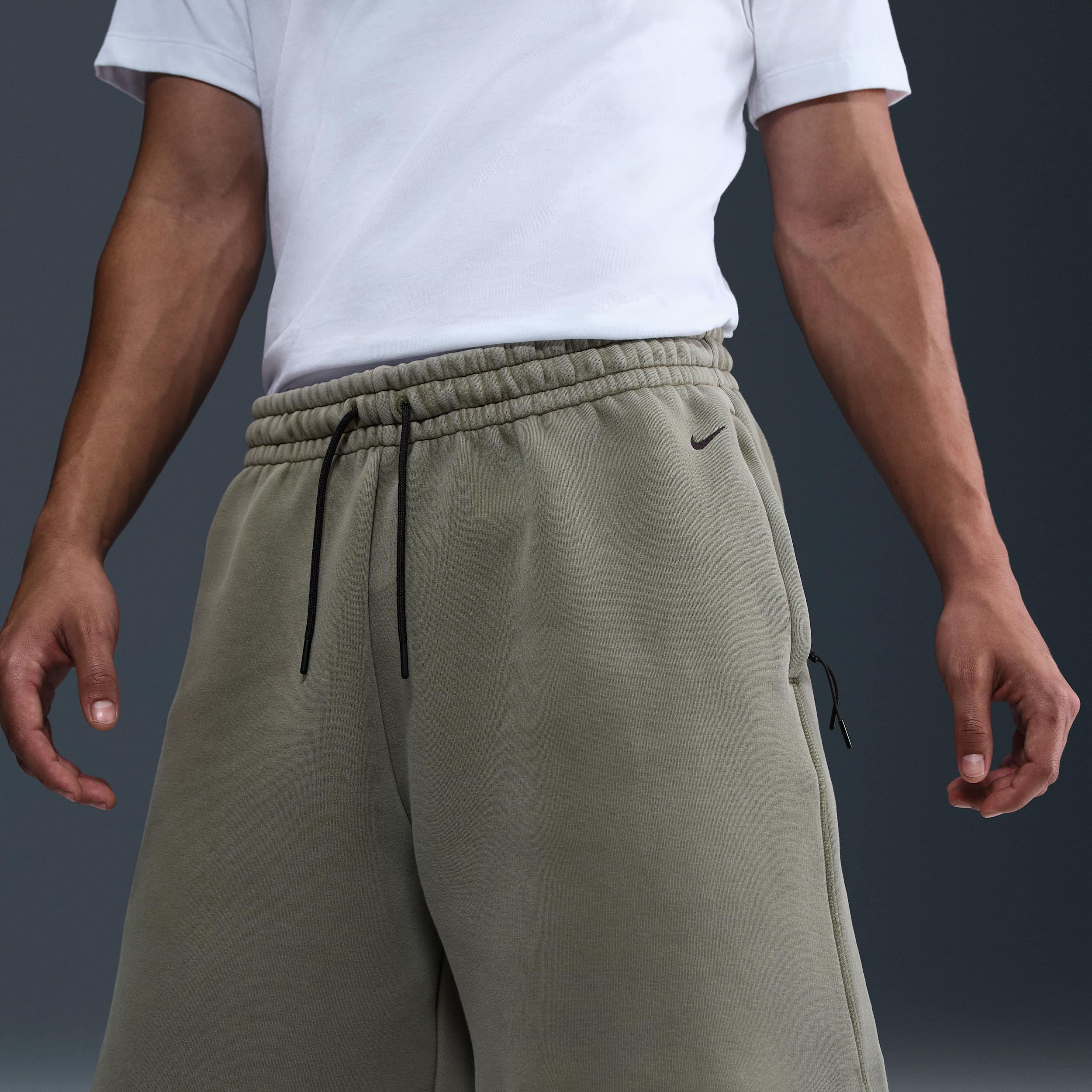 Nike Men's Tech Fleece Shorts Product Image
